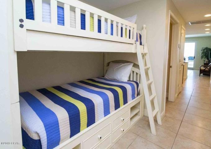 Sterling Breeze - Residential