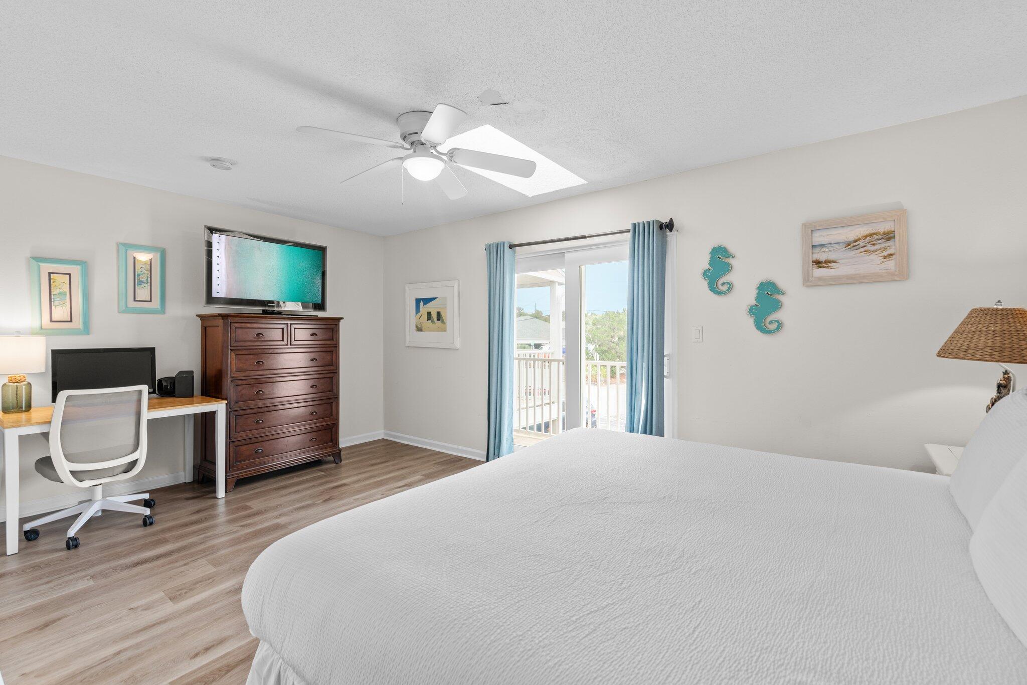 WOODLAND SHORES T/H PH 4 - Residential