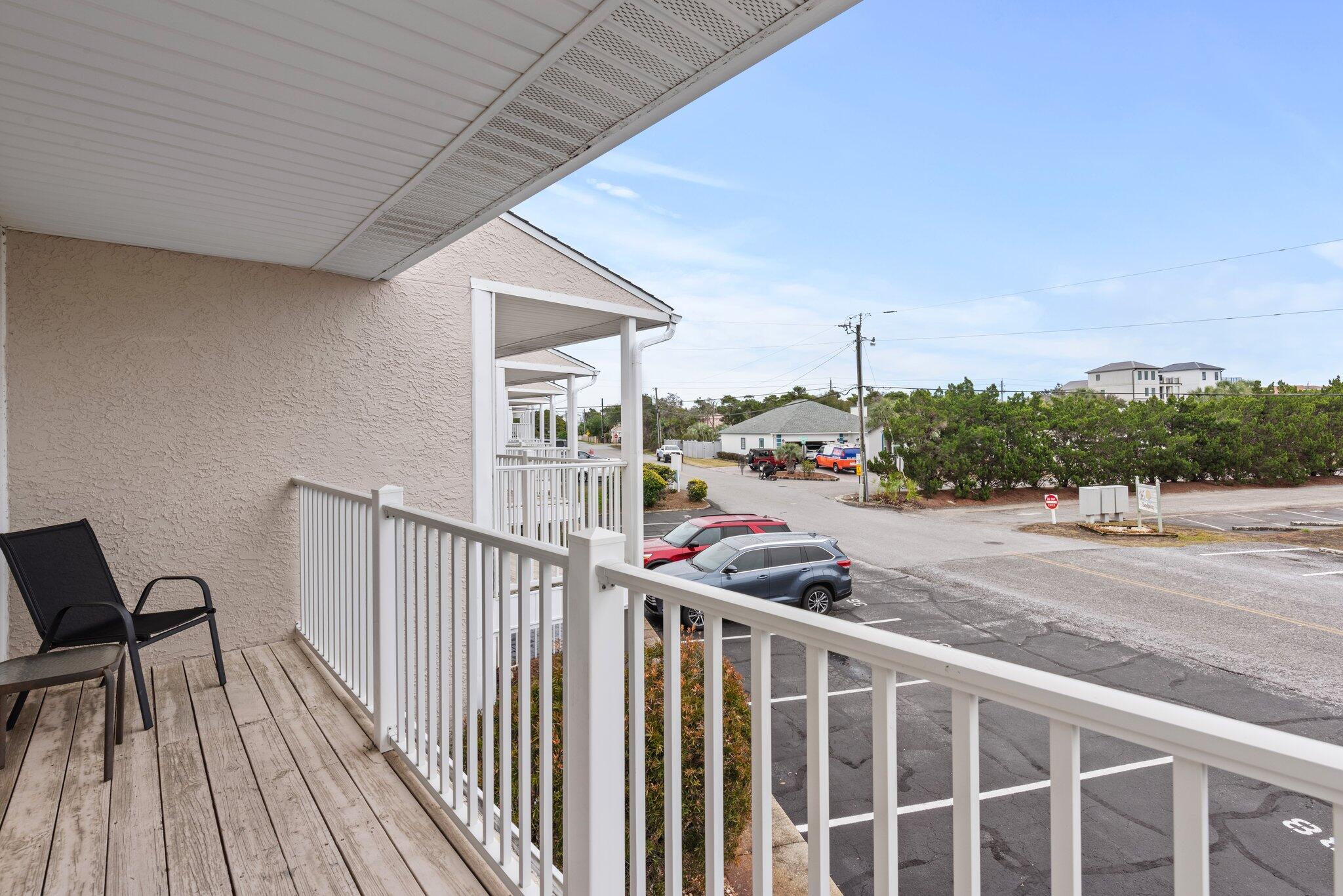 WOODLAND SHORES T/H PH 4 - Residential
