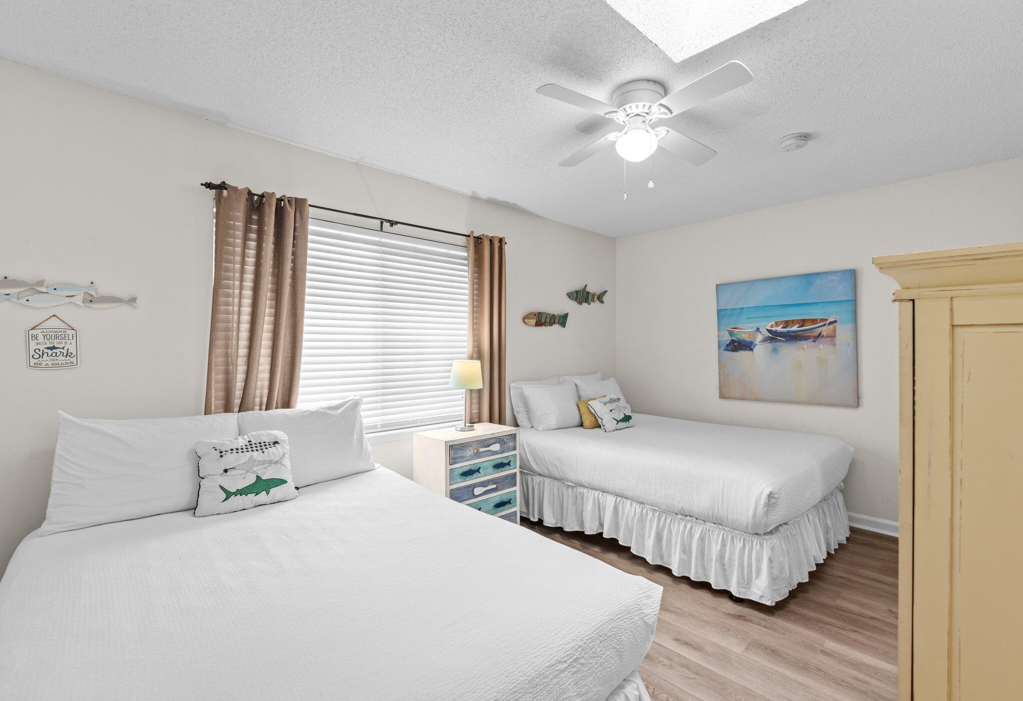 WOODLAND SHORES T/H PH 4 - Residential