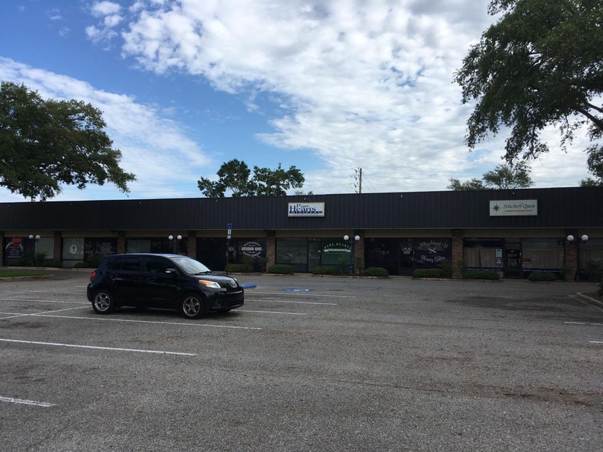Located across the street from Walmart and Sam's Club. This unit at the center of retail activity in Fort Walton Beach.