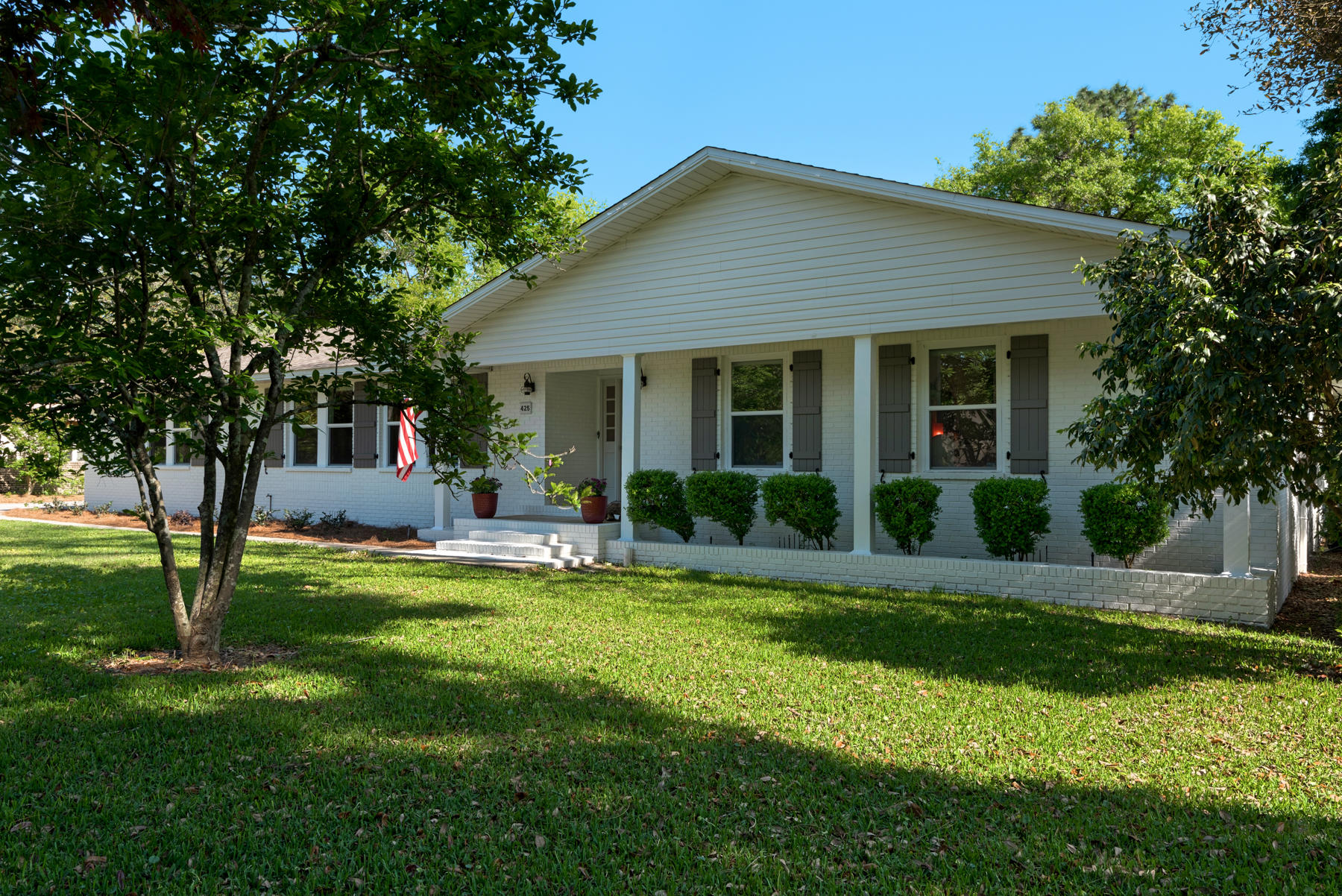 ROCKY BAYOU COUNTRY CLUB ESTATES 1 - Residential