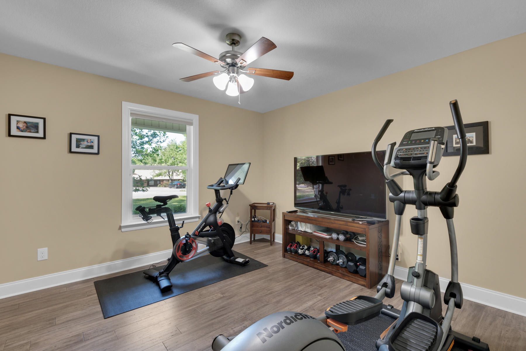 ROCKY BAYOU COUNTRY CLUB ESTATES 1 - Residential