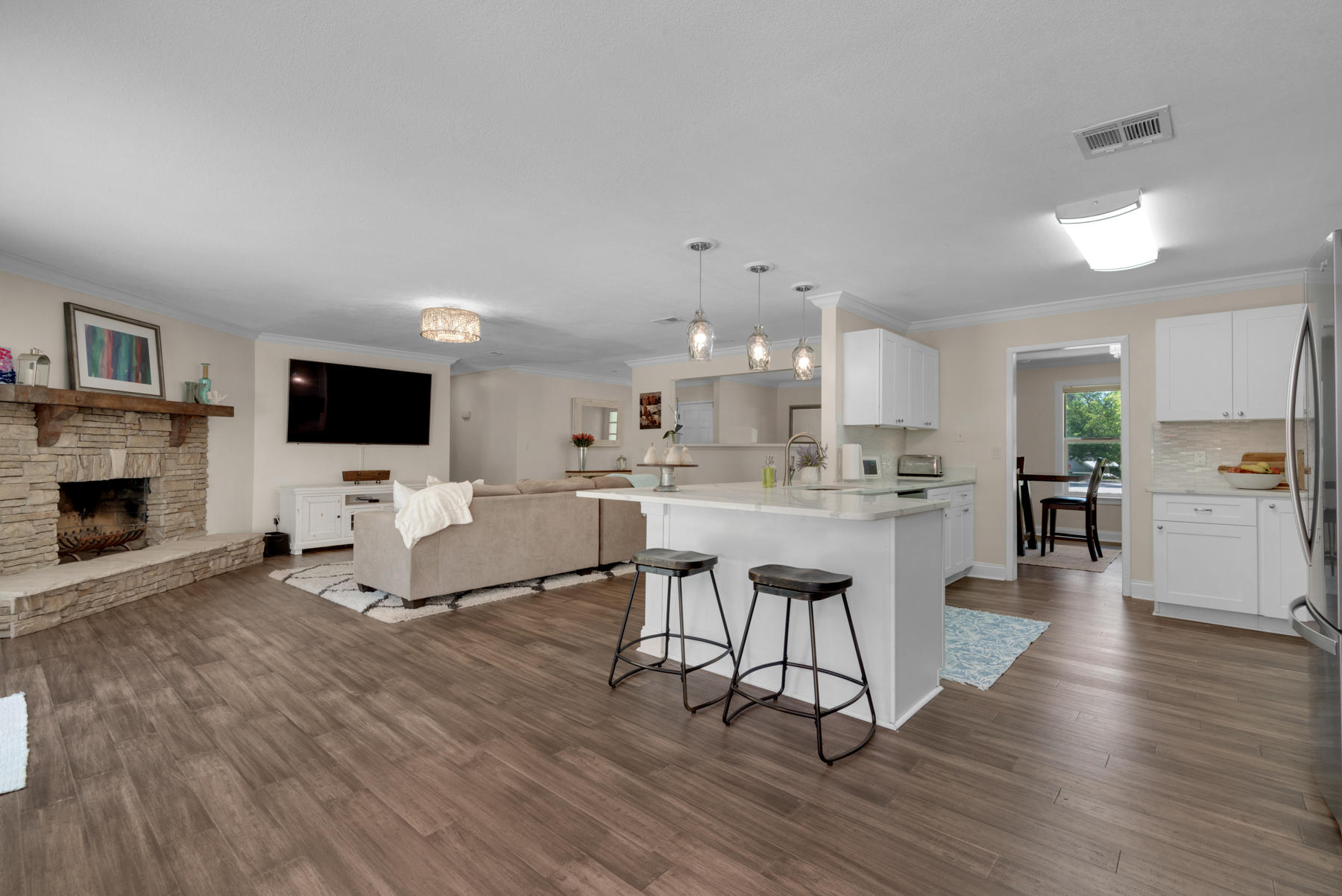 ROCKY BAYOU COUNTRY CLUB ESTATES 1 - Residential