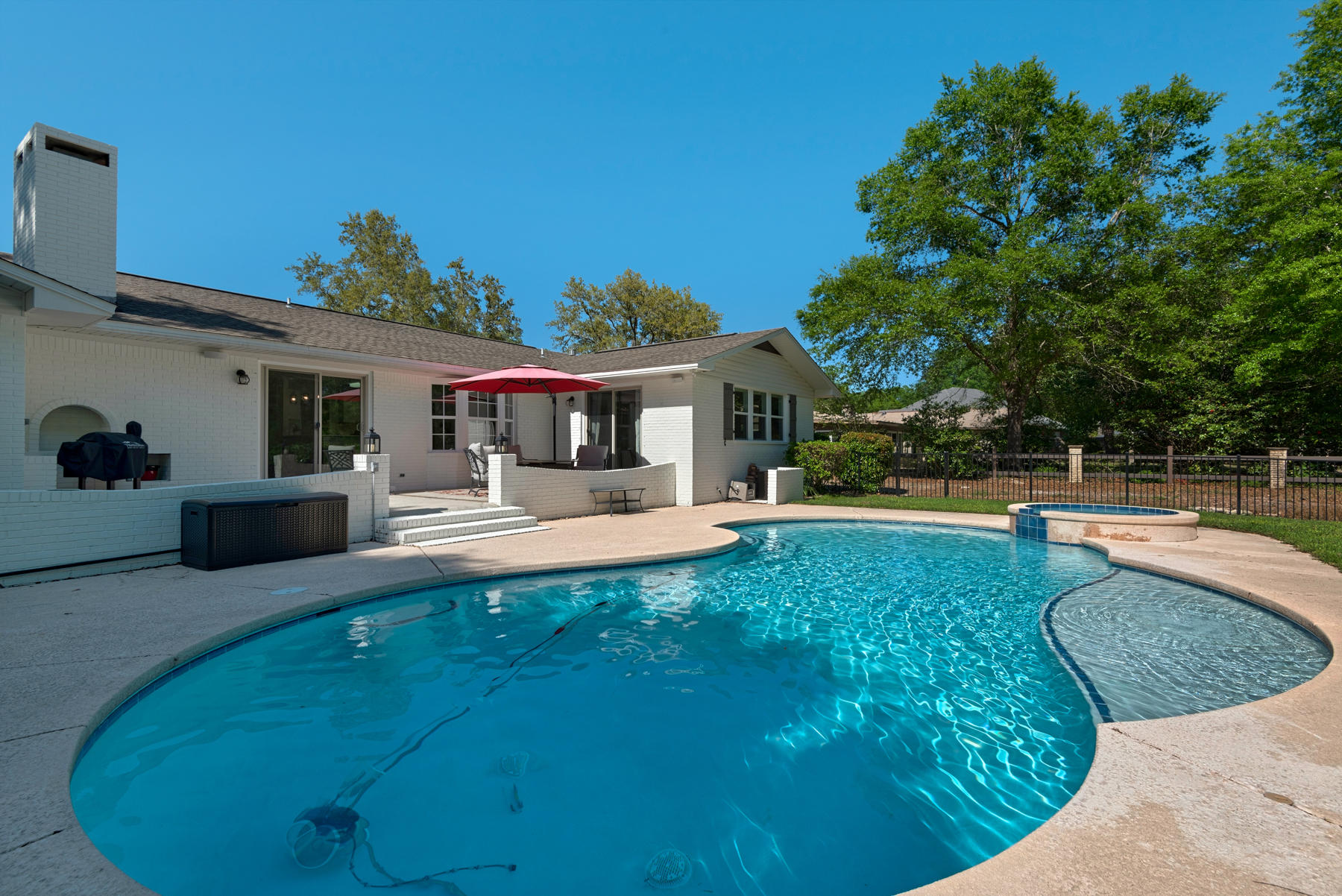 ROCKY BAYOU COUNTRY CLUB ESTATES 1 - Residential