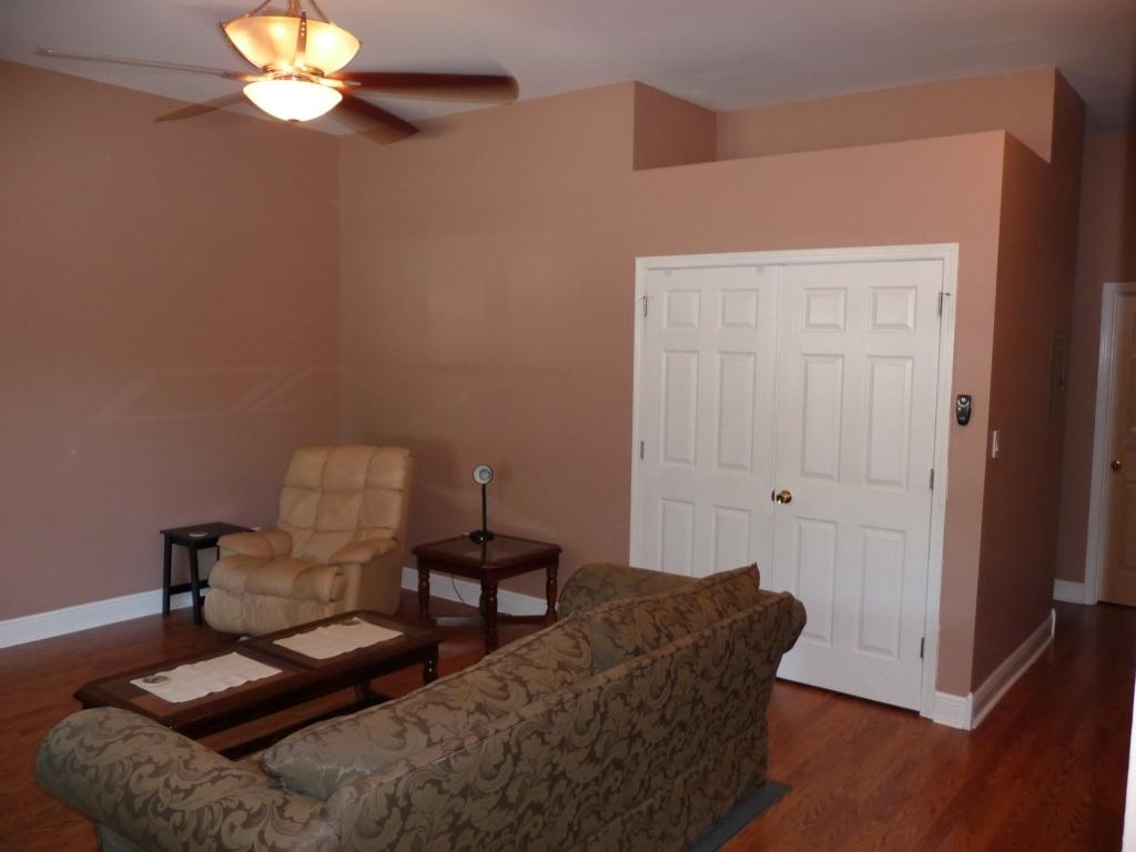 VILLA TASSO TOWN OF - Residential