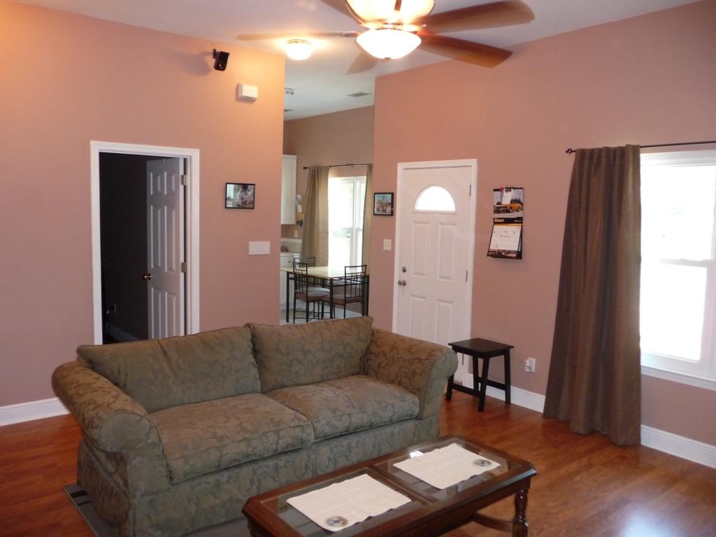 VILLA TASSO TOWN OF - Residential