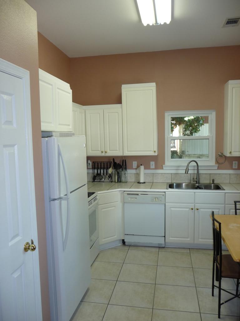 VILLA TASSO TOWN OF - Residential