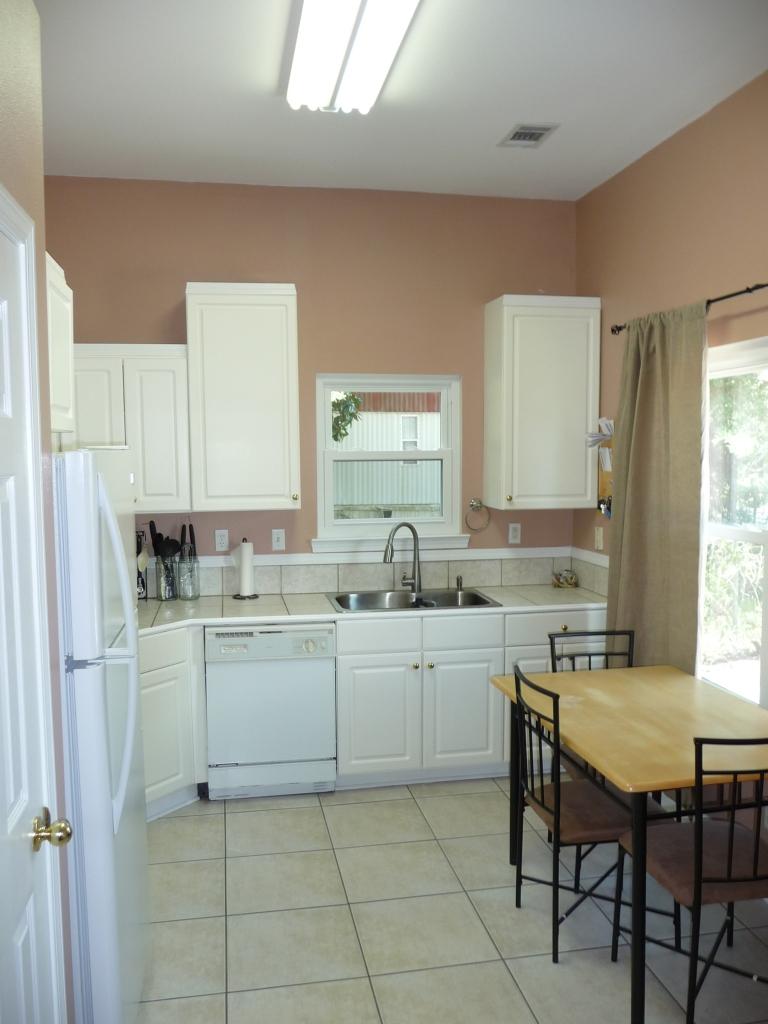 VILLA TASSO TOWN OF - Residential