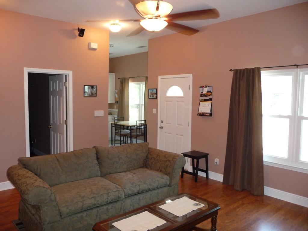 VILLA TASSO TOWN OF - Residential