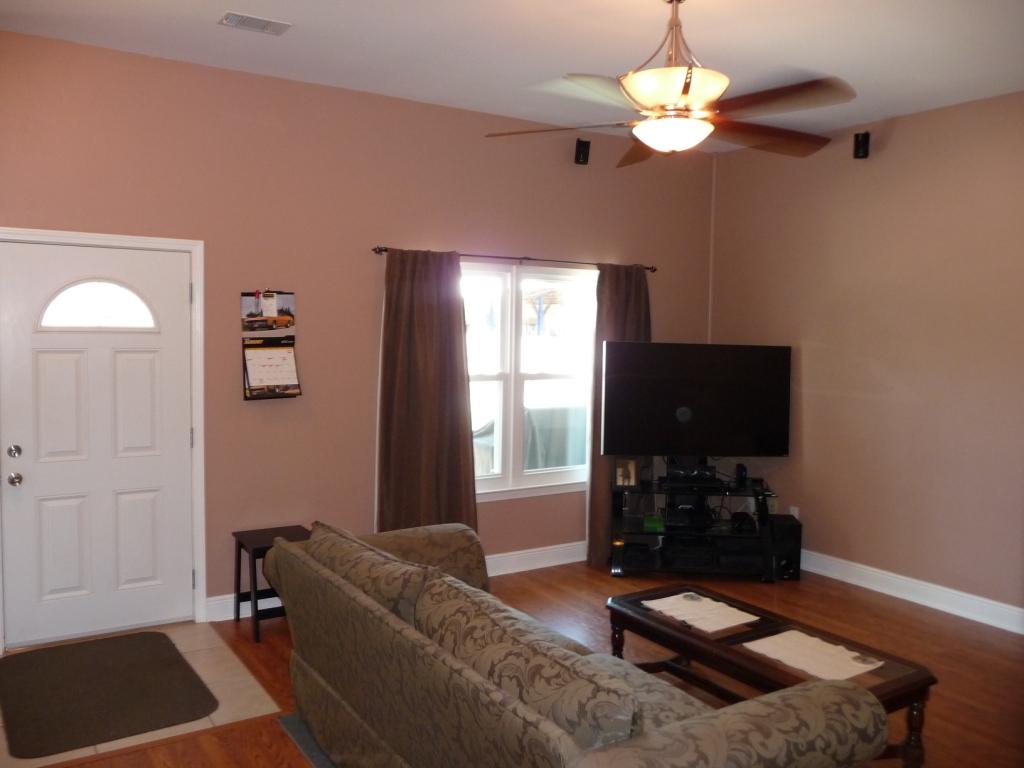 VILLA TASSO TOWN OF - Residential