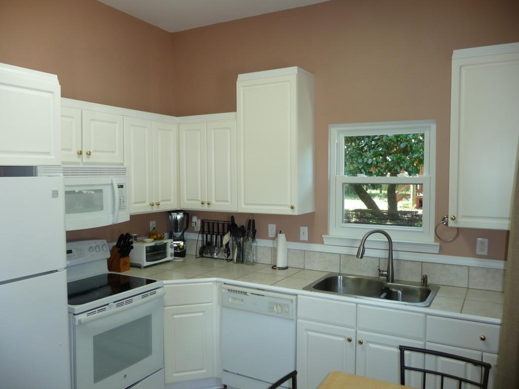 VILLA TASSO TOWN OF - Residential