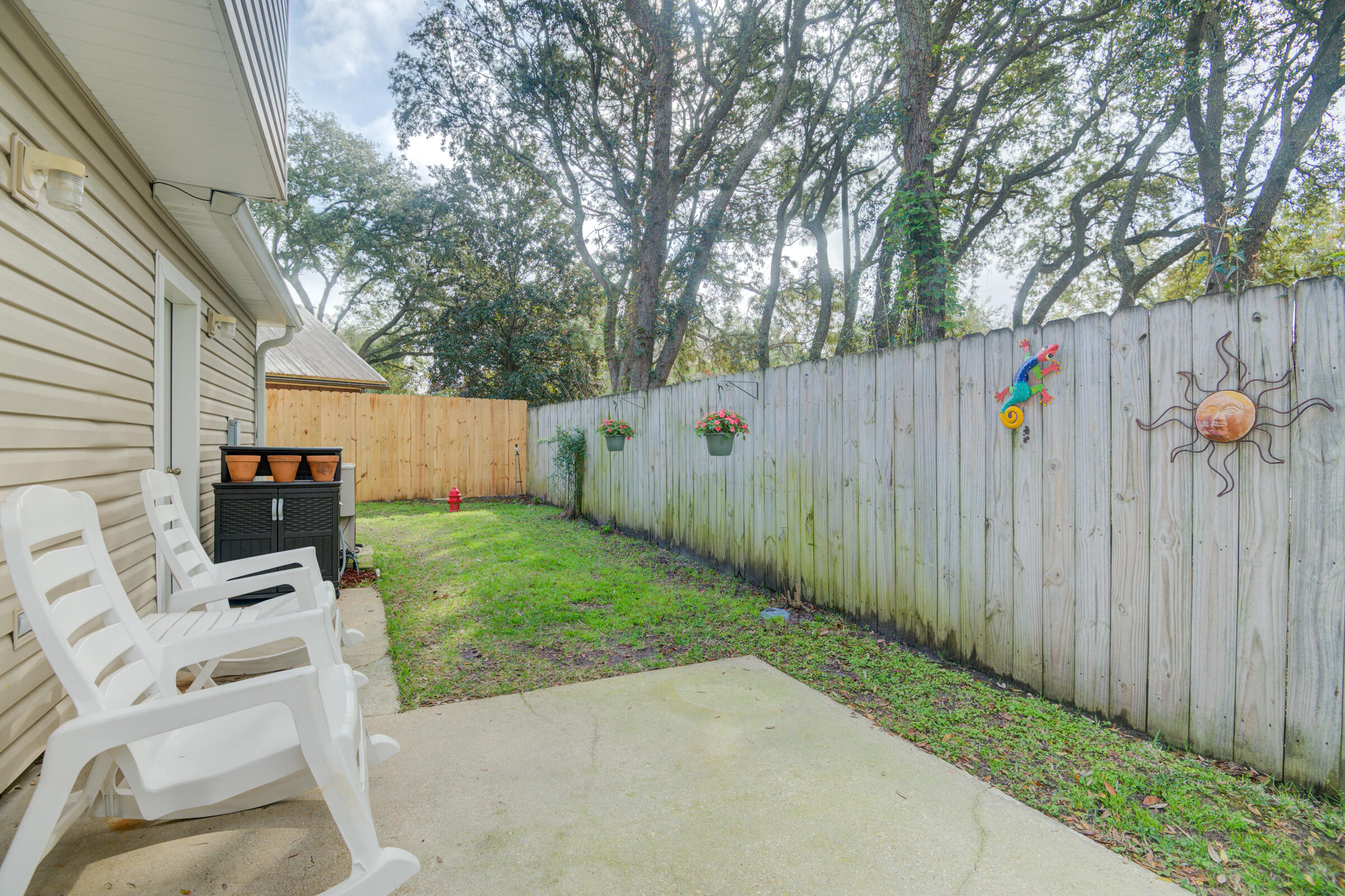 CANDLEWOOD VILLAGE - Residential