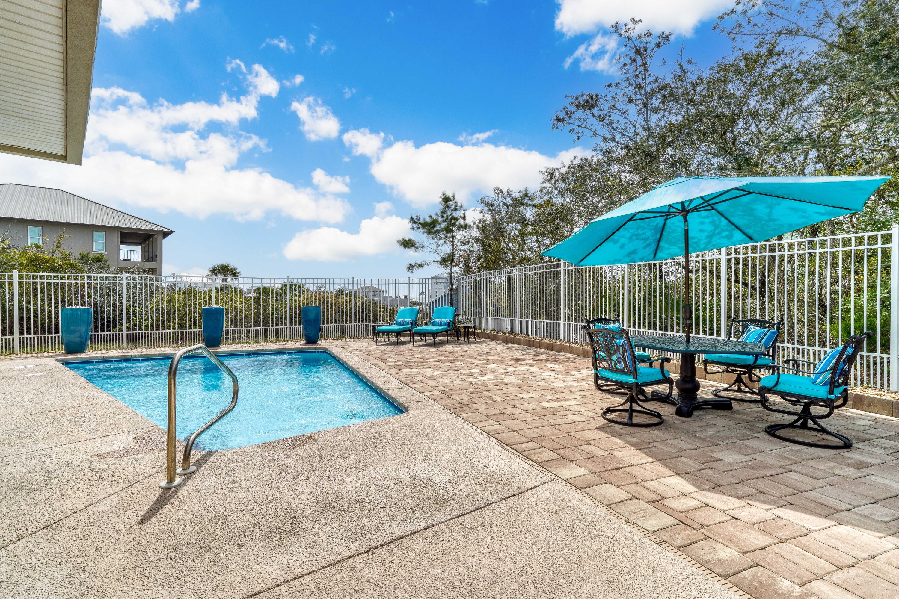 GULF PINES - Residential