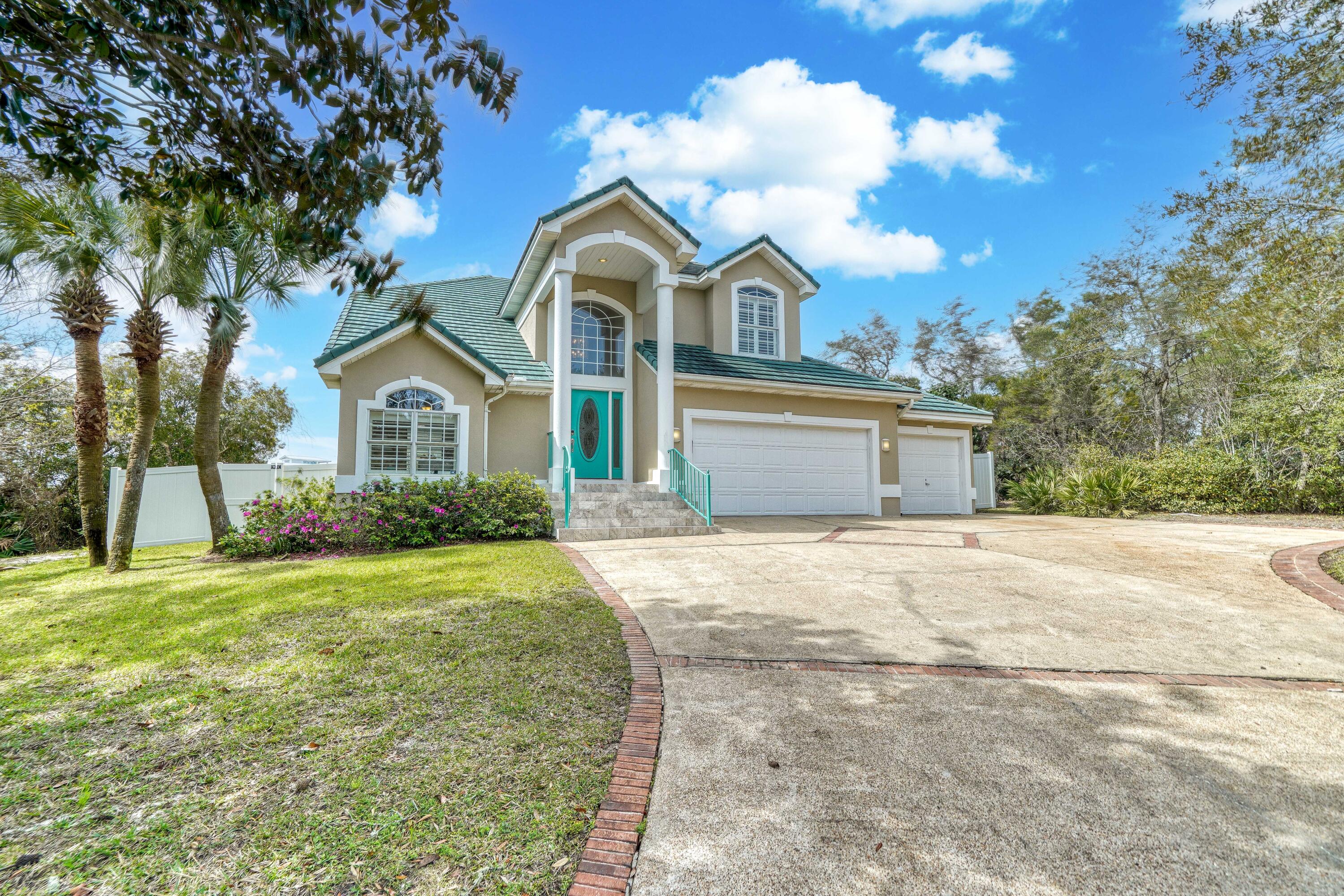 GULF PINES - Residential