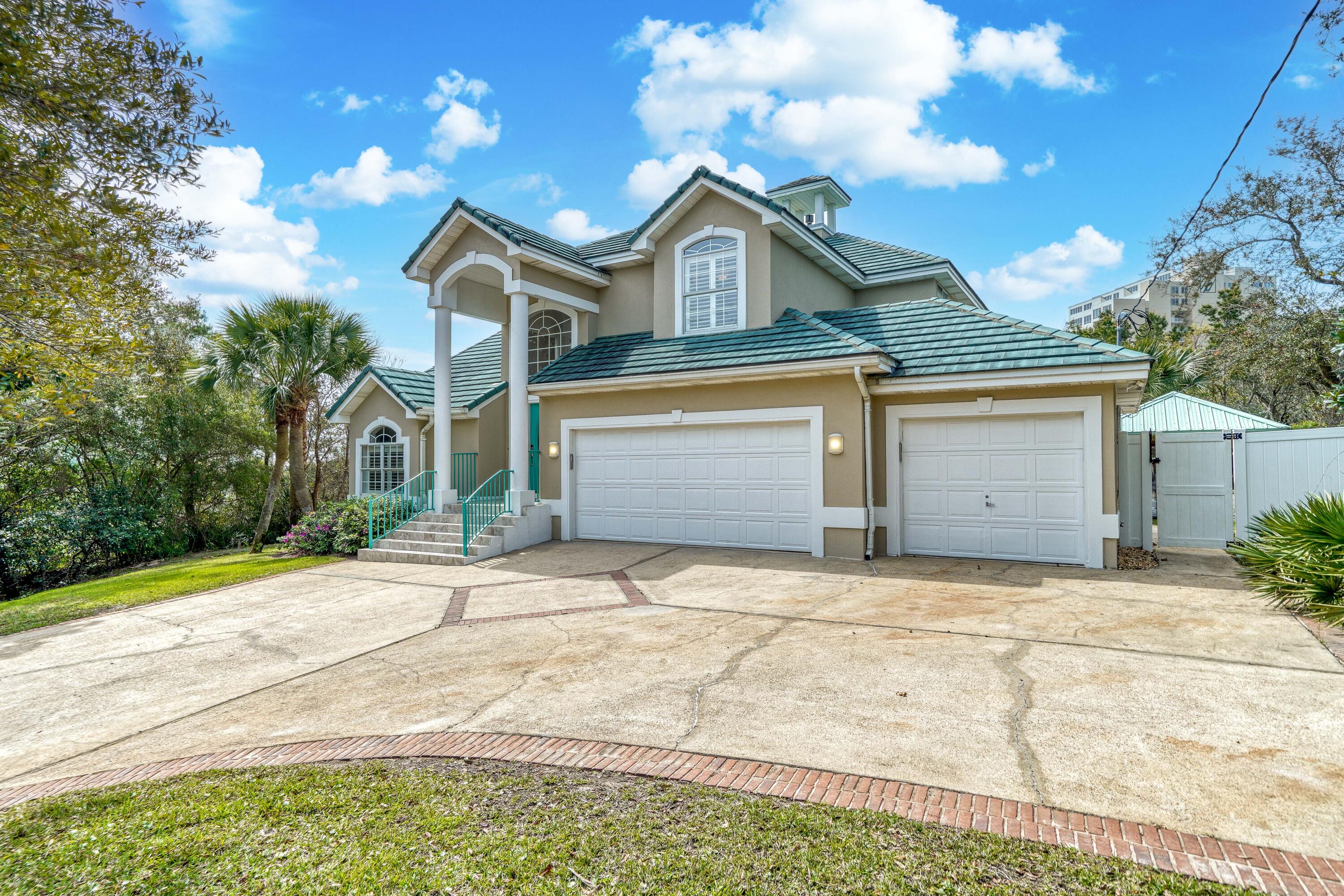 GULF PINES - Residential