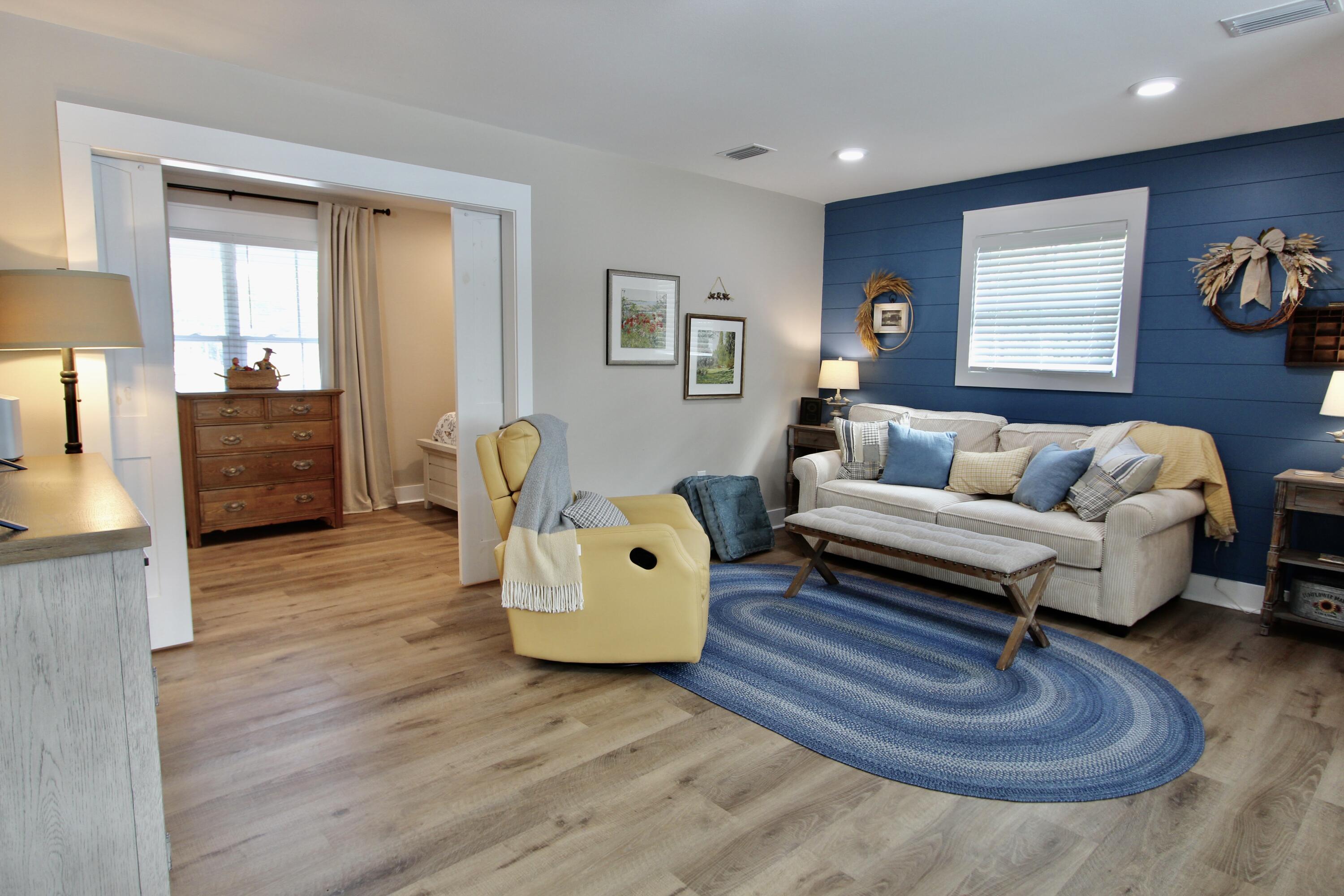 MCLEANS UNRECORDED - Residential
