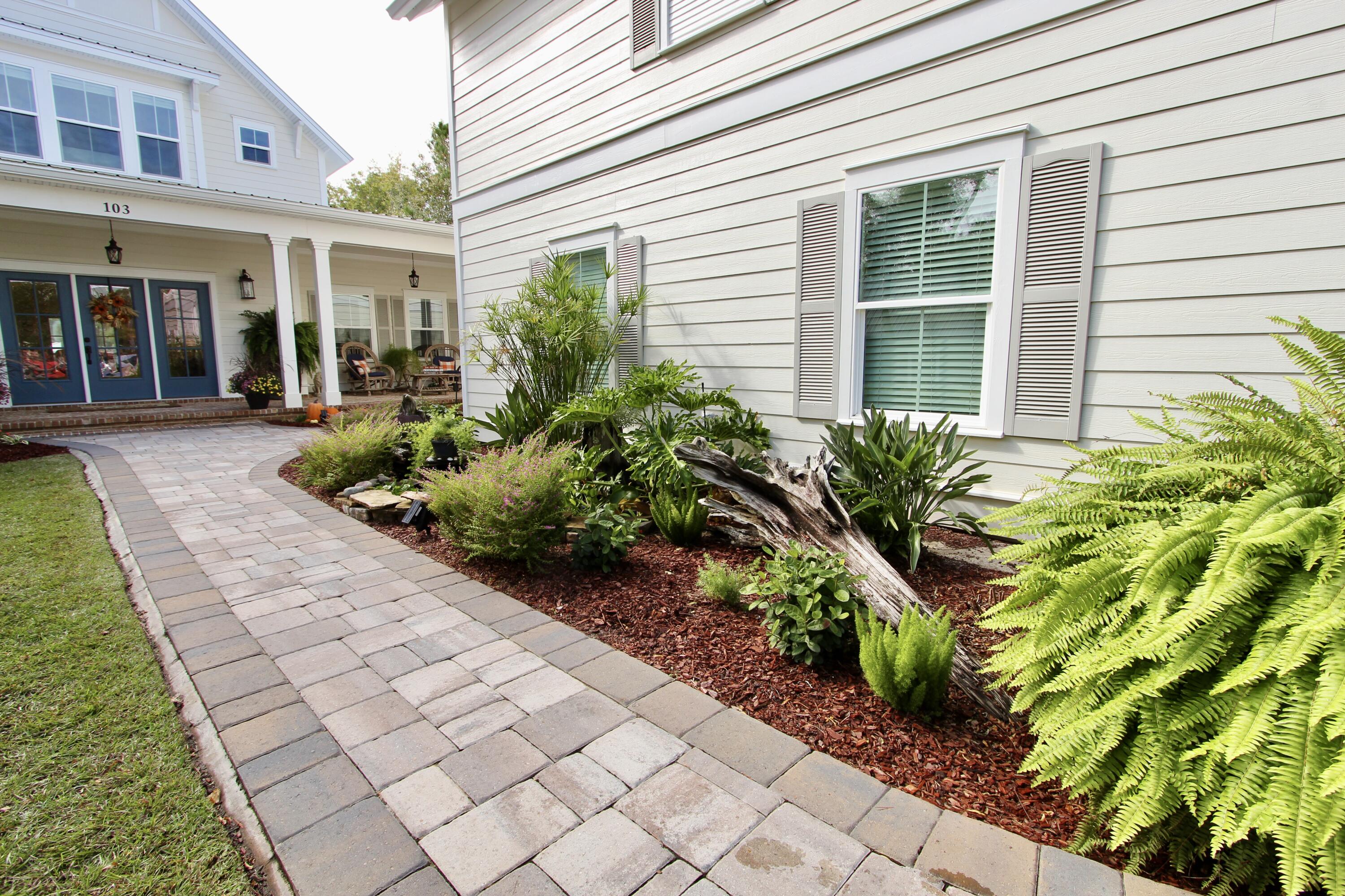 MCLEANS UNRECORDED - Residential