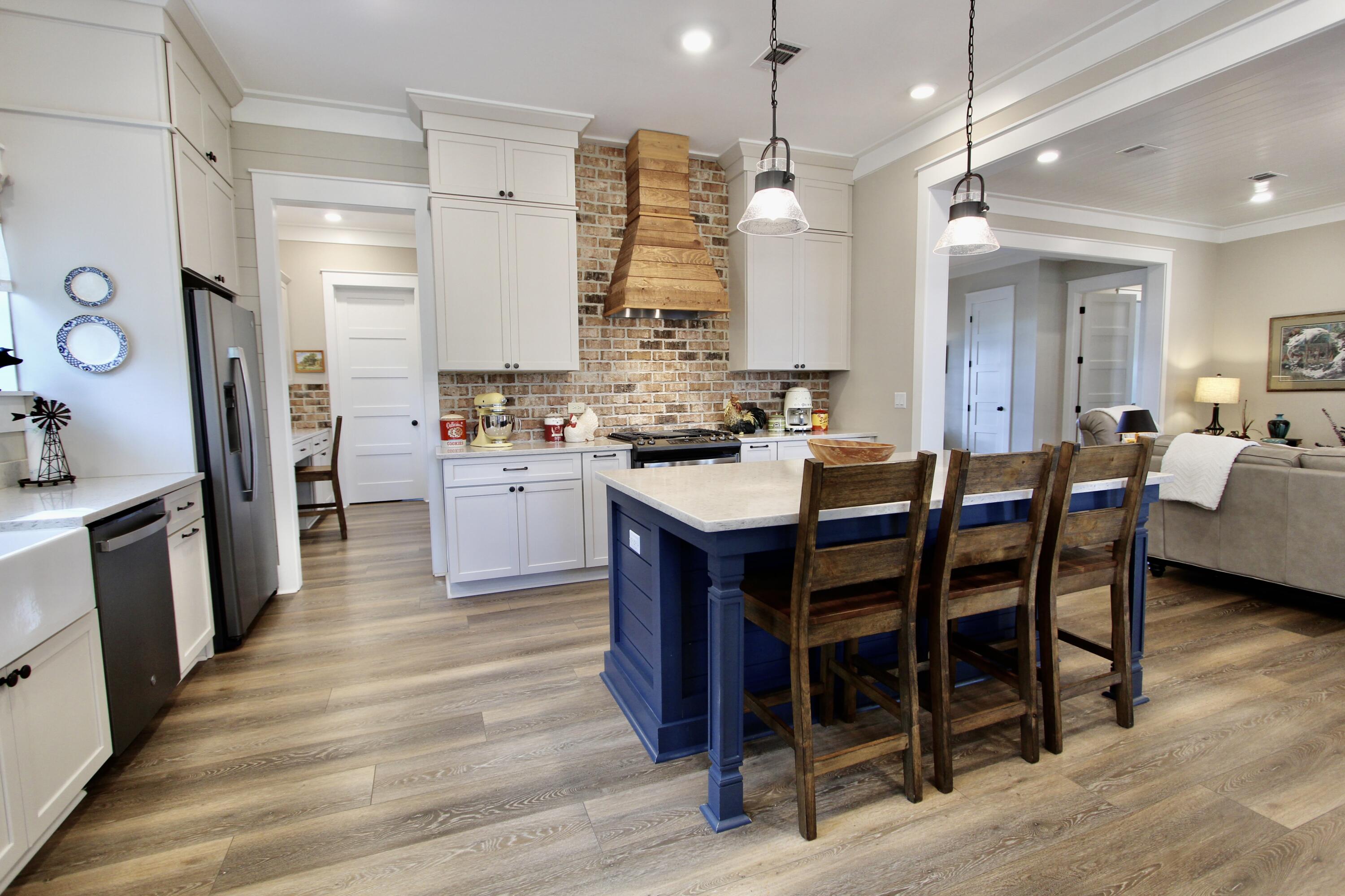 MCLEANS UNRECORDED - Residential