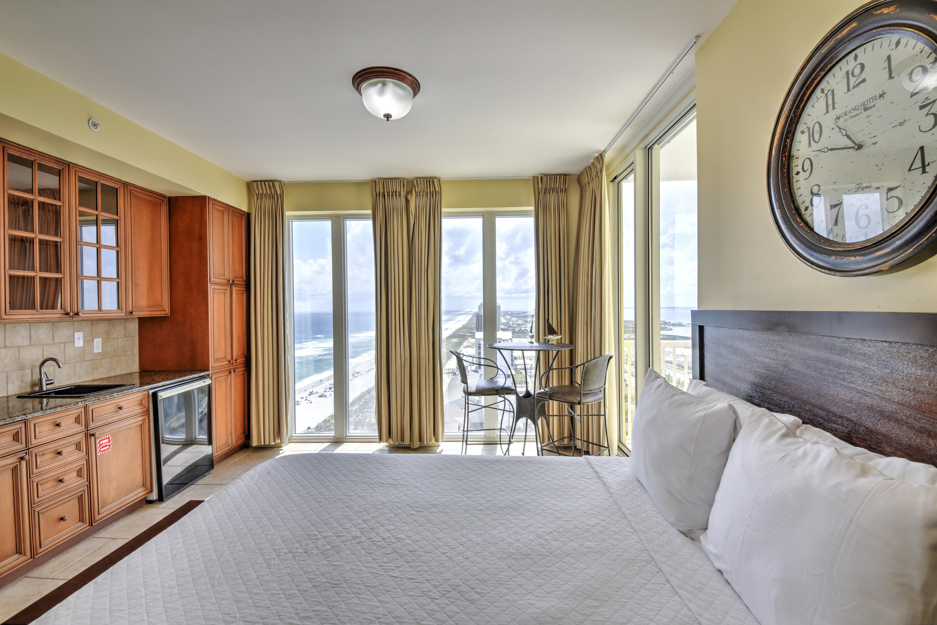 CARIBBEAN RESORT - Residential