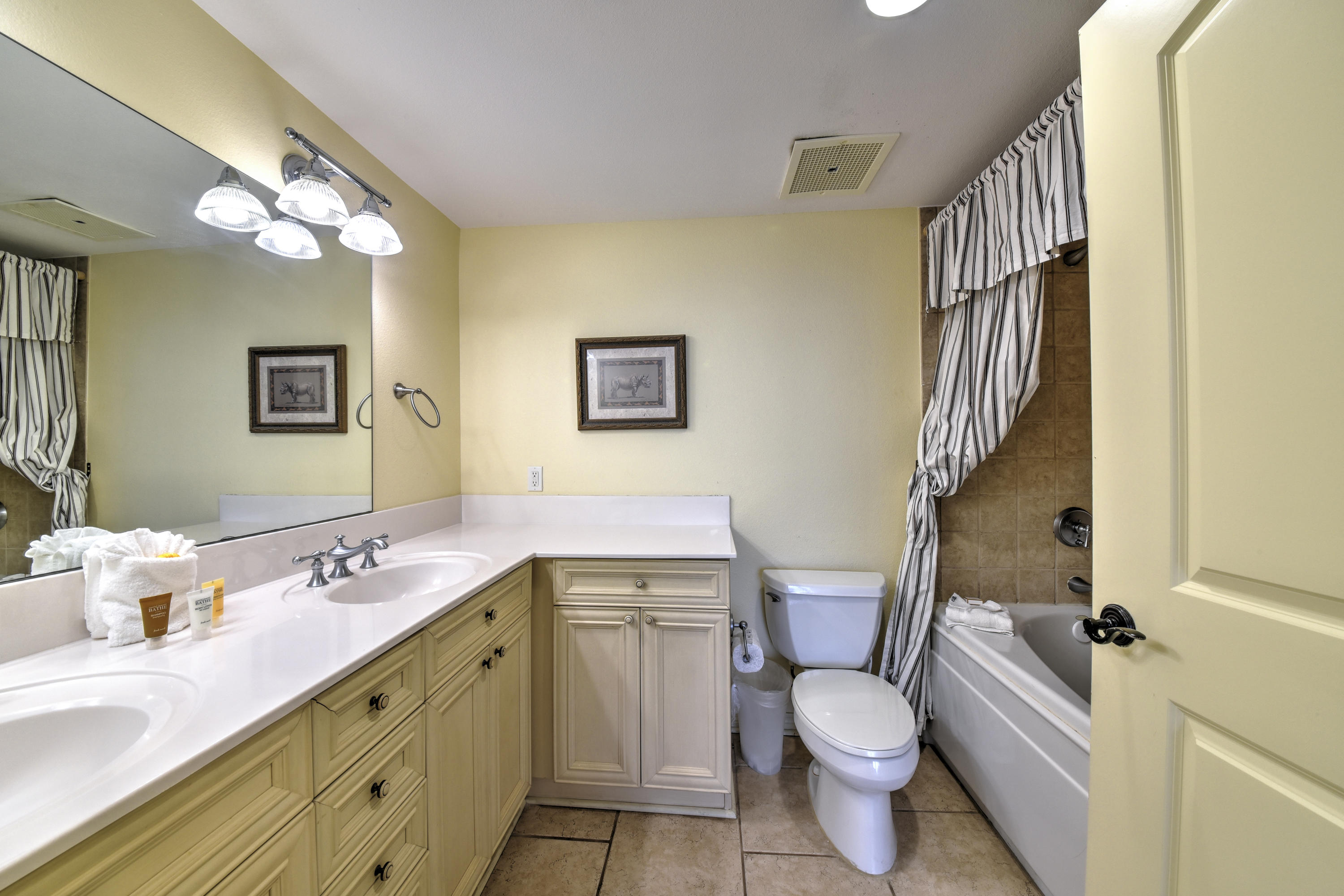 CARIBBEAN RESORT - Residential