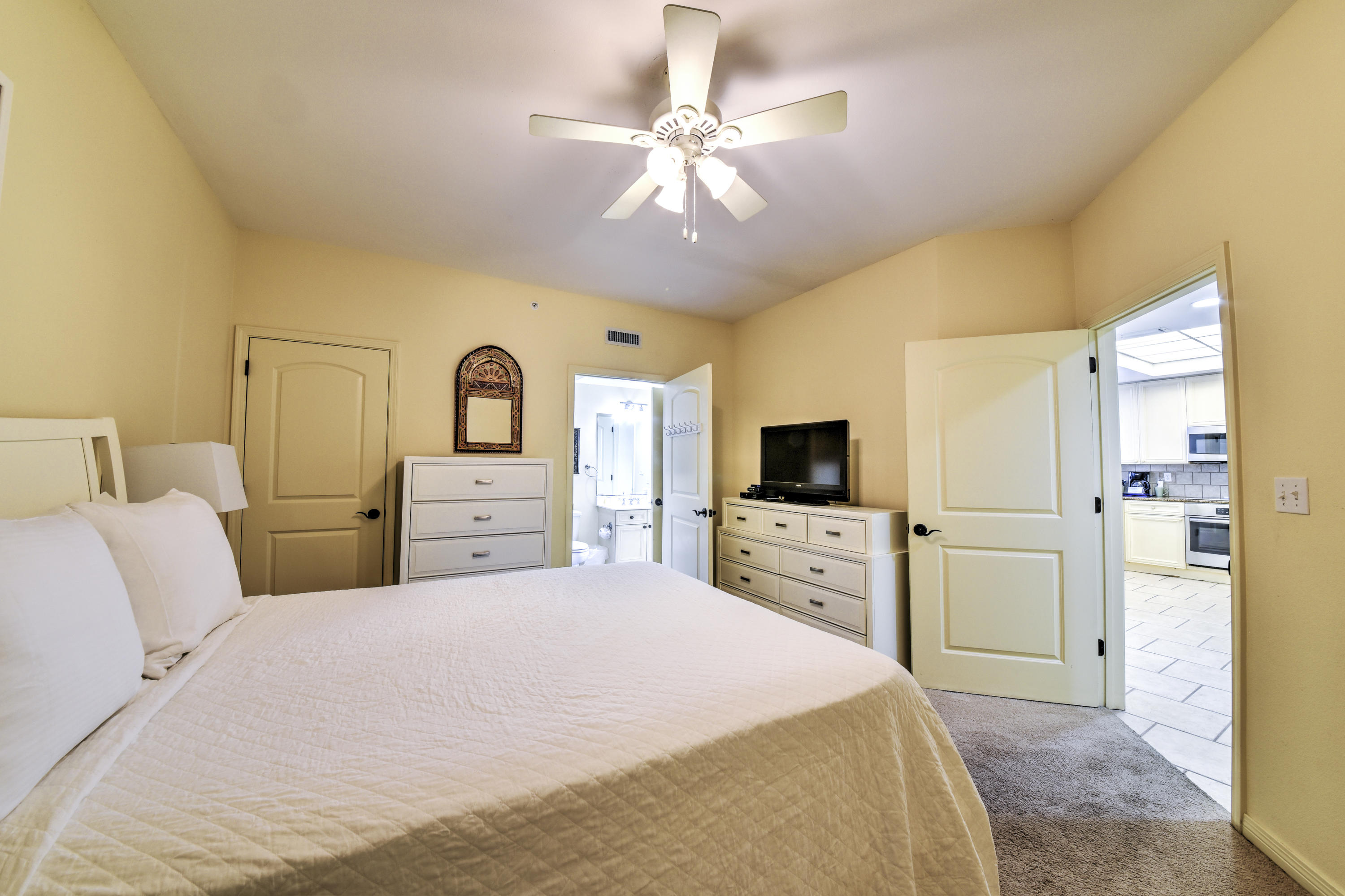 CARIBBEAN RESORT - Residential