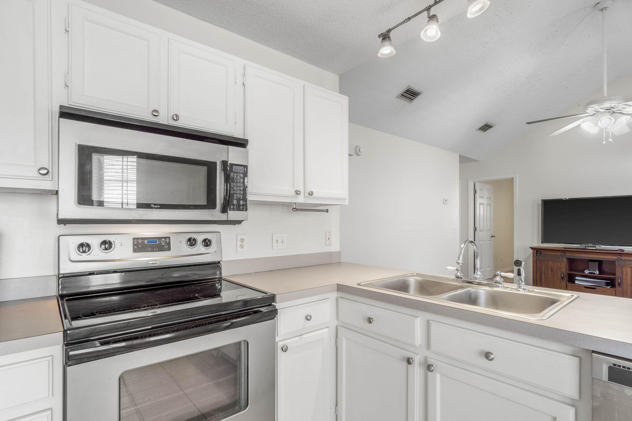 SUMMER HILLS PH 3 - Residential