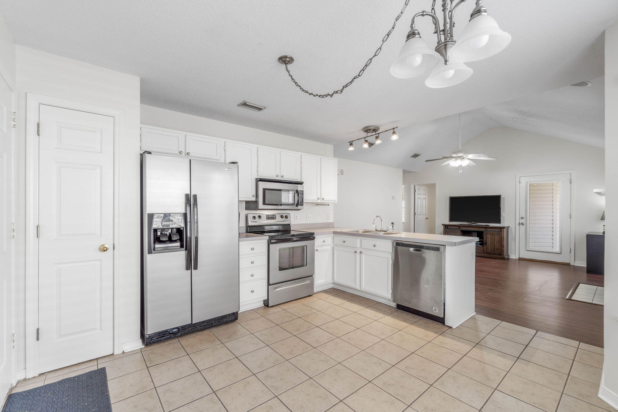 SUMMER HILLS PH 3 - Residential