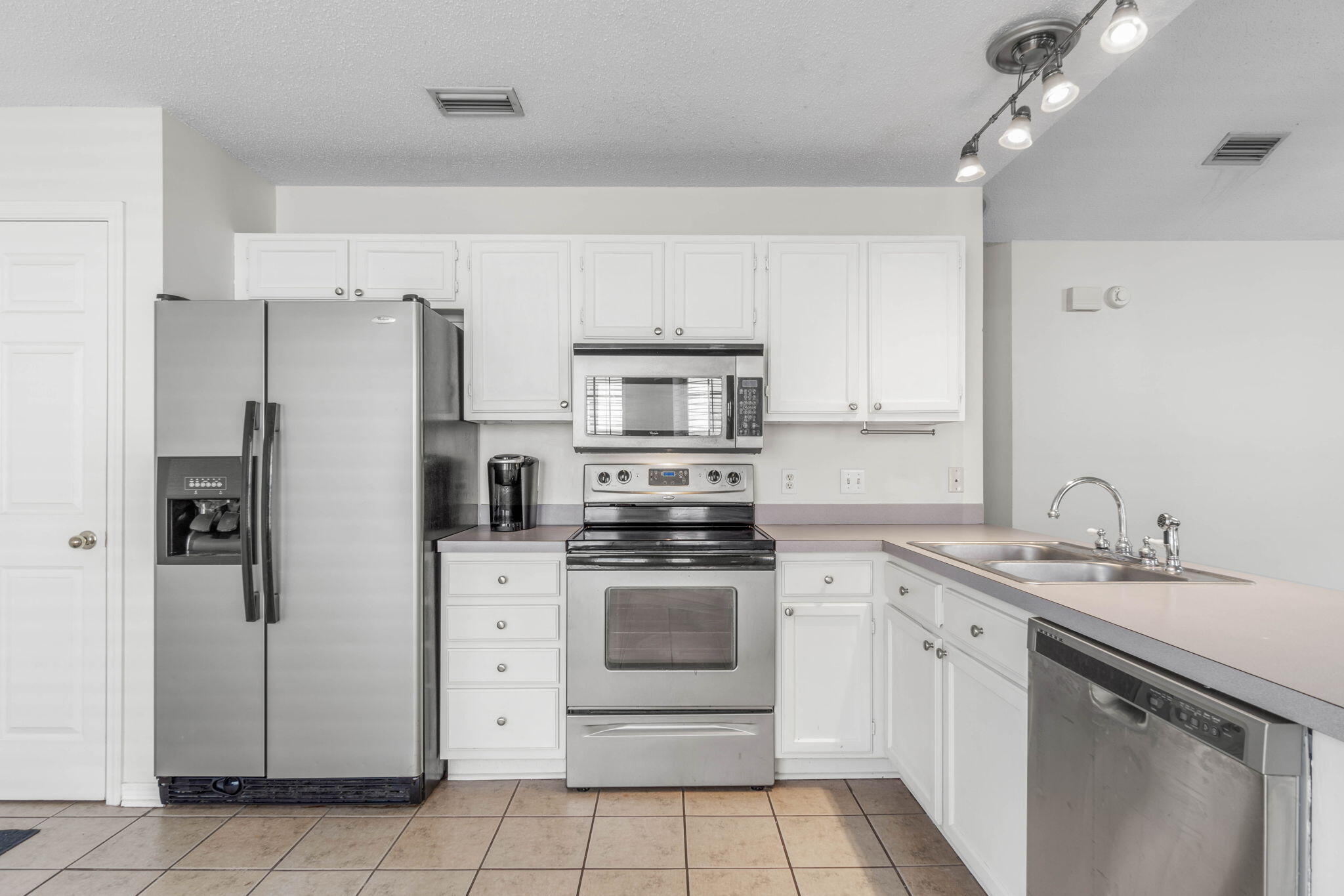 SUMMER HILLS PH 3 - Residential