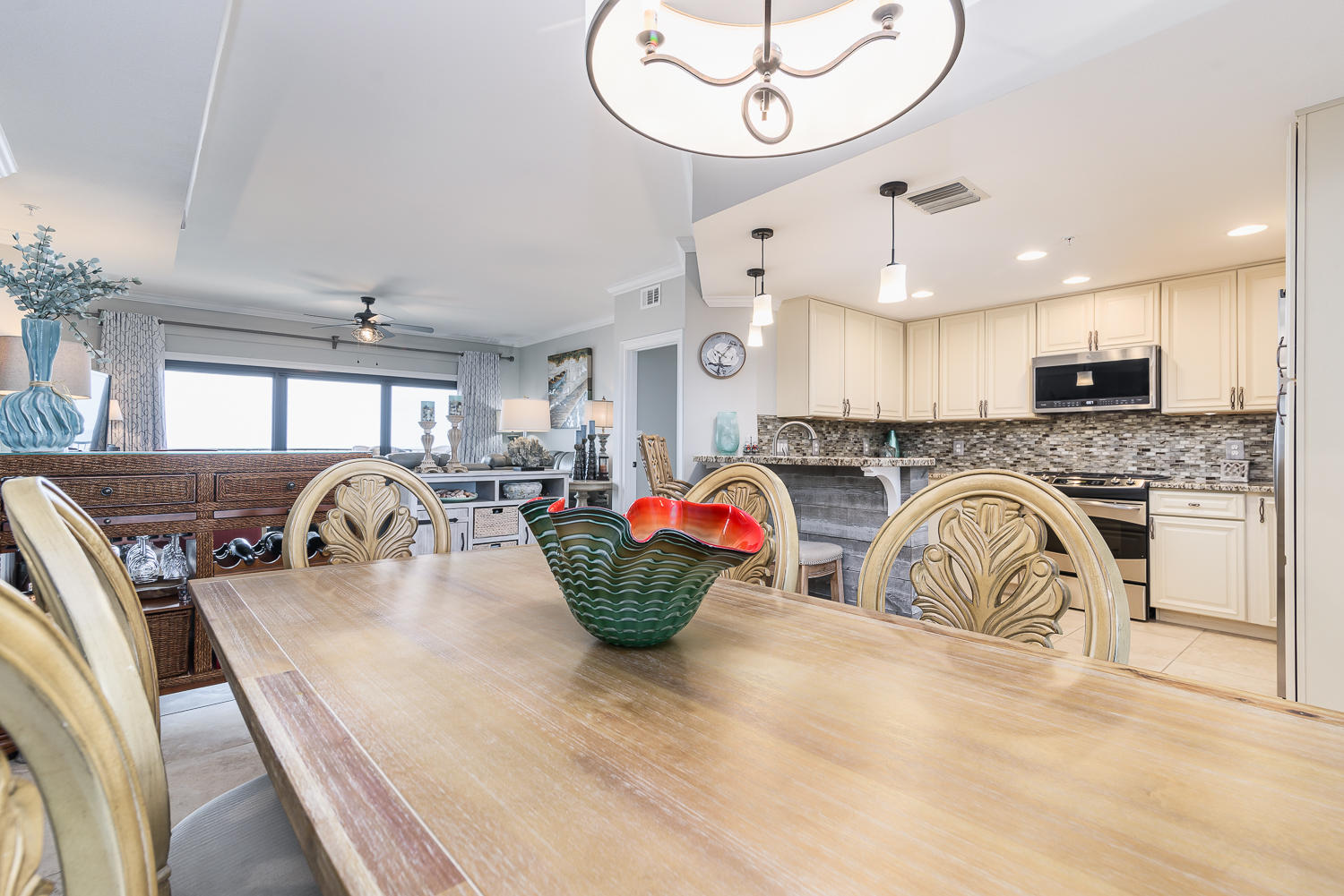 WATERVIEW TOWERS YACHT CLUB - Residential