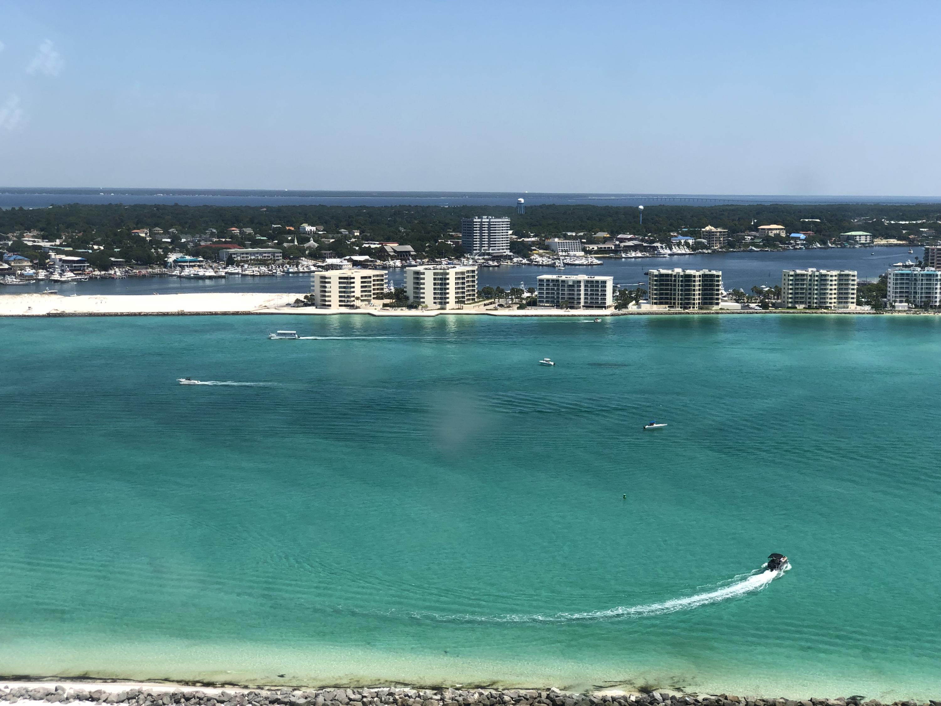 WATERVIEW TOWERS YACHT CLUB - Residential