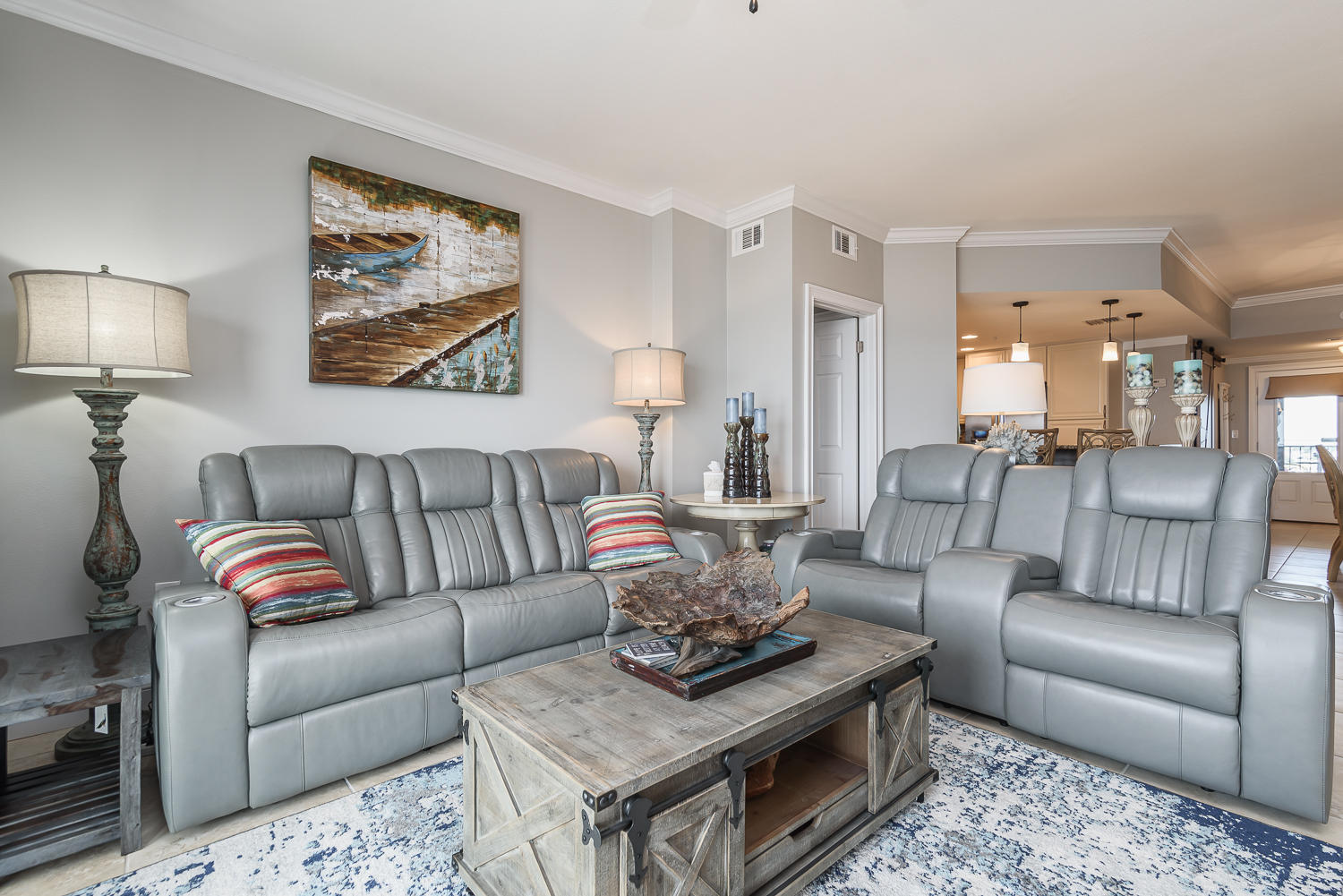 WATERVIEW TOWERS YACHT CLUB - Residential