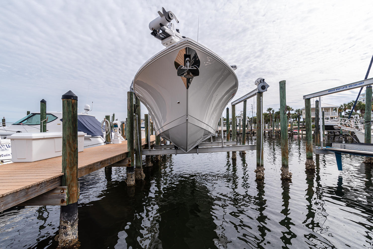 WATERVIEW TOWERS YACHT CLUB - Residential