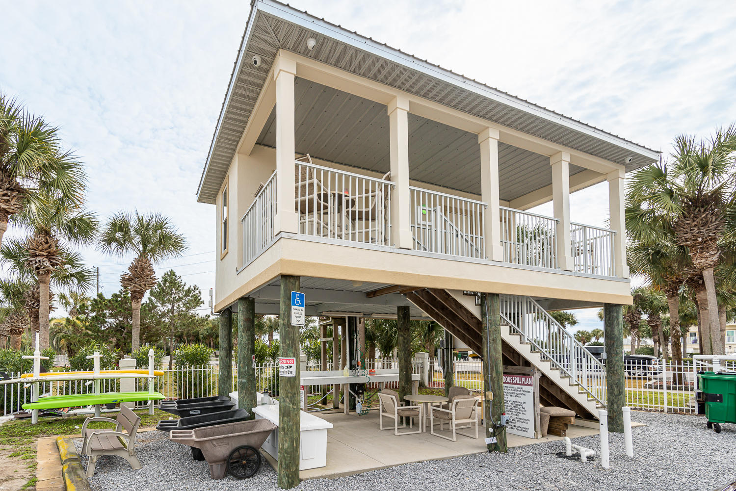 WATERVIEW TOWERS YACHT CLUB - Residential