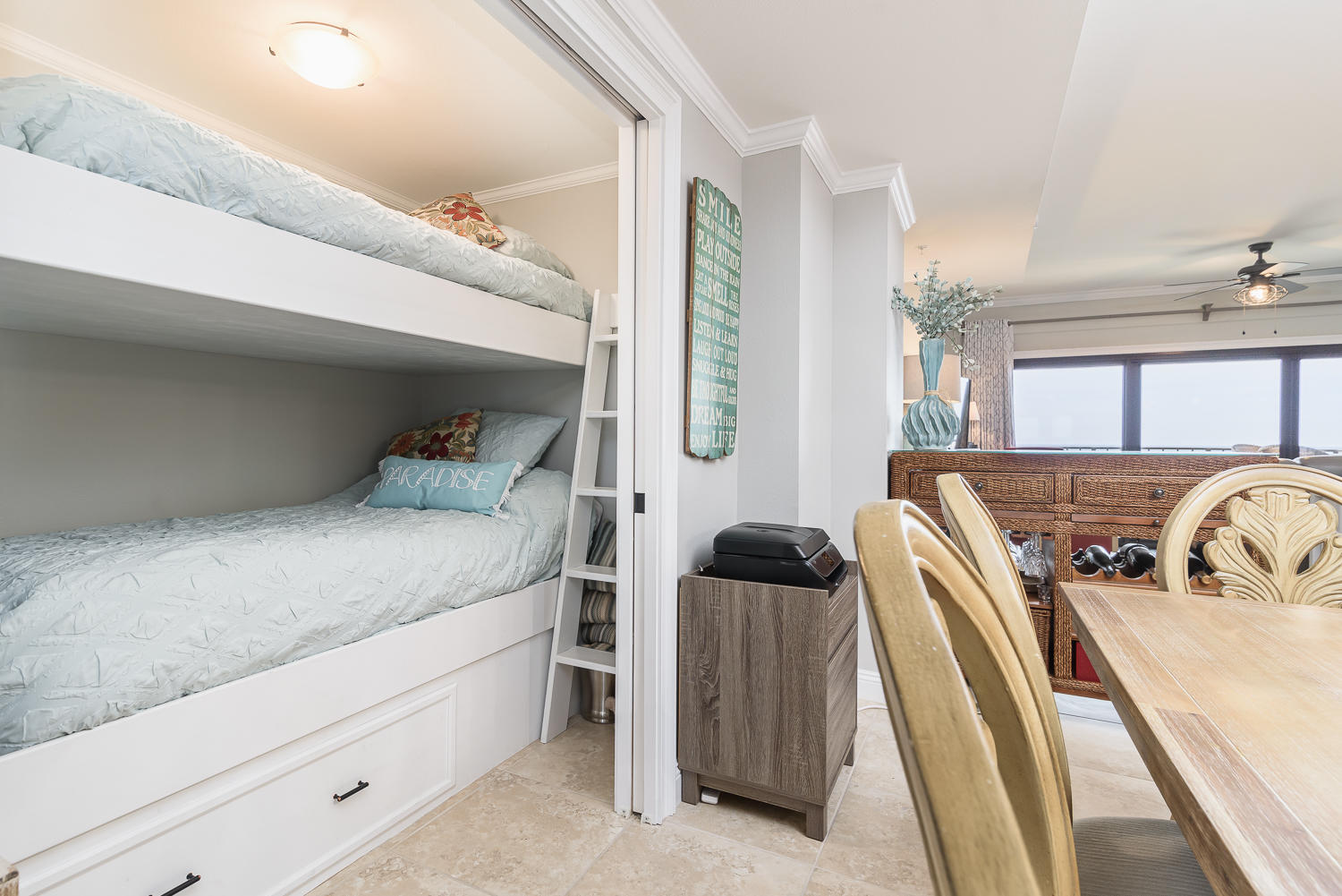 WATERVIEW TOWERS YACHT CLUB - Residential