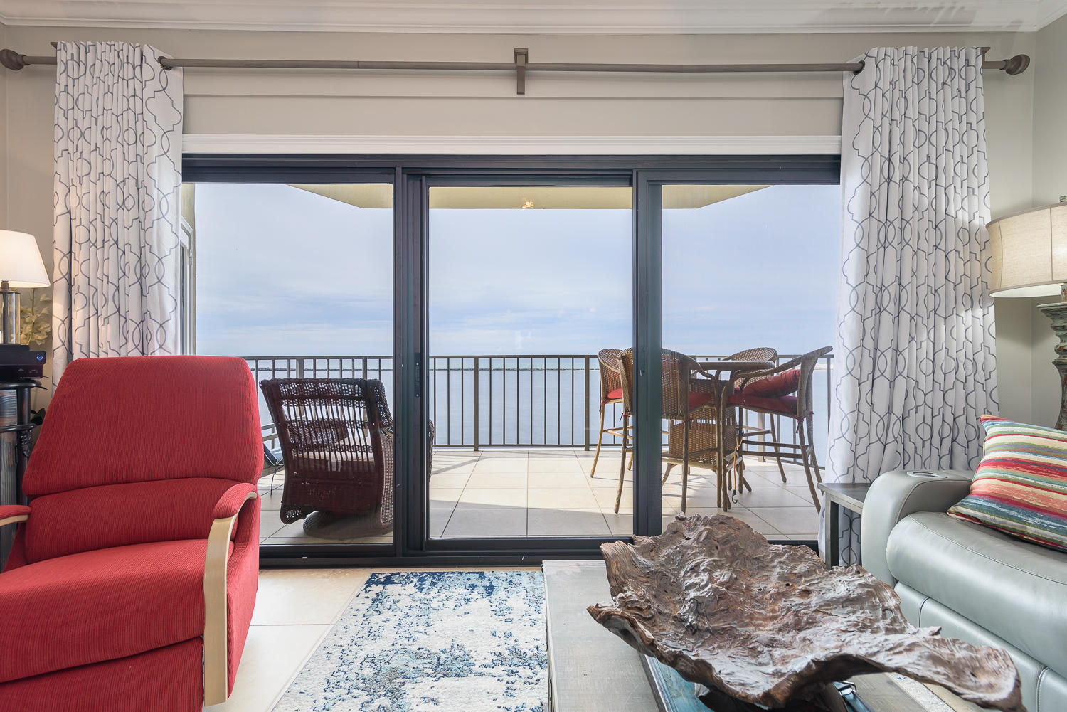 WATERVIEW TOWERS YACHT CLUB - Residential