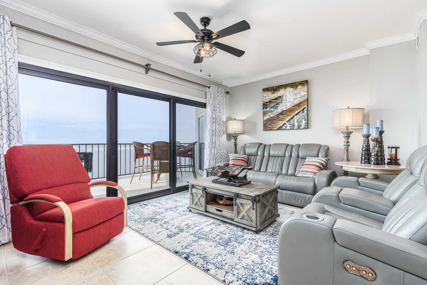 WATERVIEW TOWERS YACHT CLUB - Residential