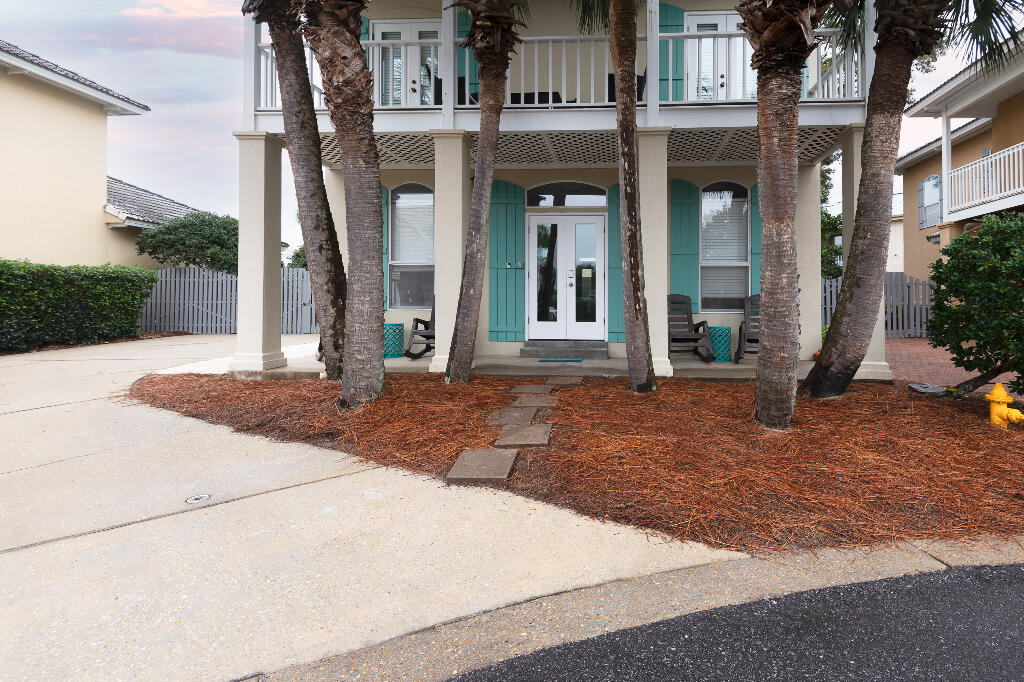 EMERALD SHORES - Residential