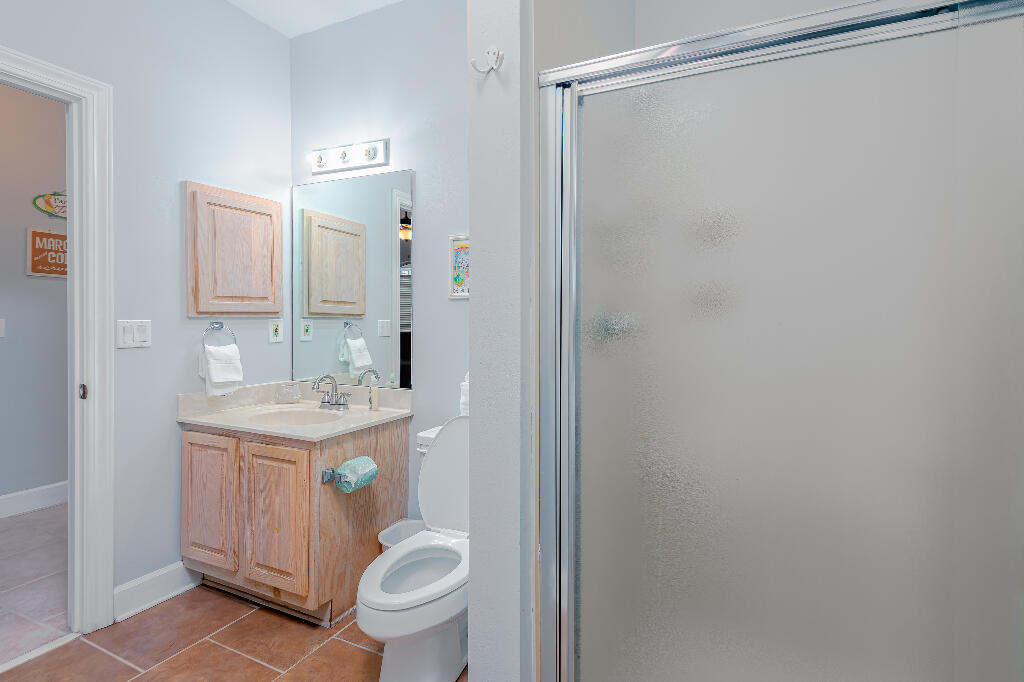 EMERALD SHORES - Residential