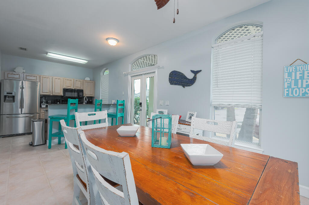 EMERALD SHORES - Residential