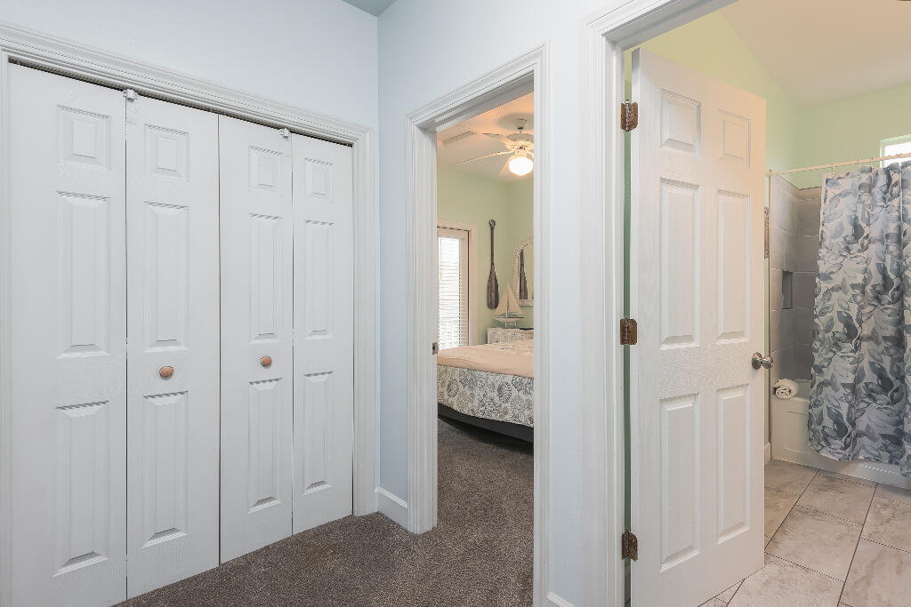 EMERALD SHORES - Residential