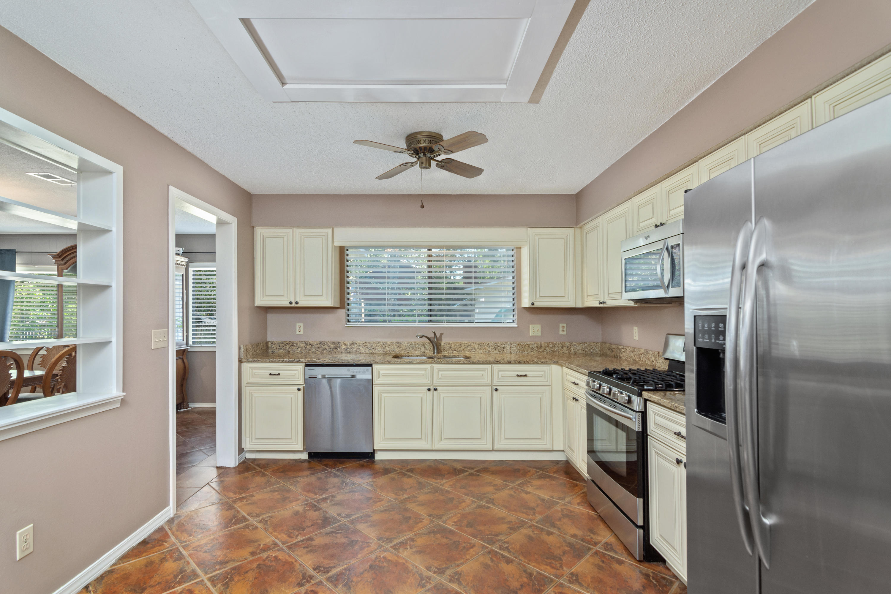 PINEWOOD ESTATES 2 - Residential