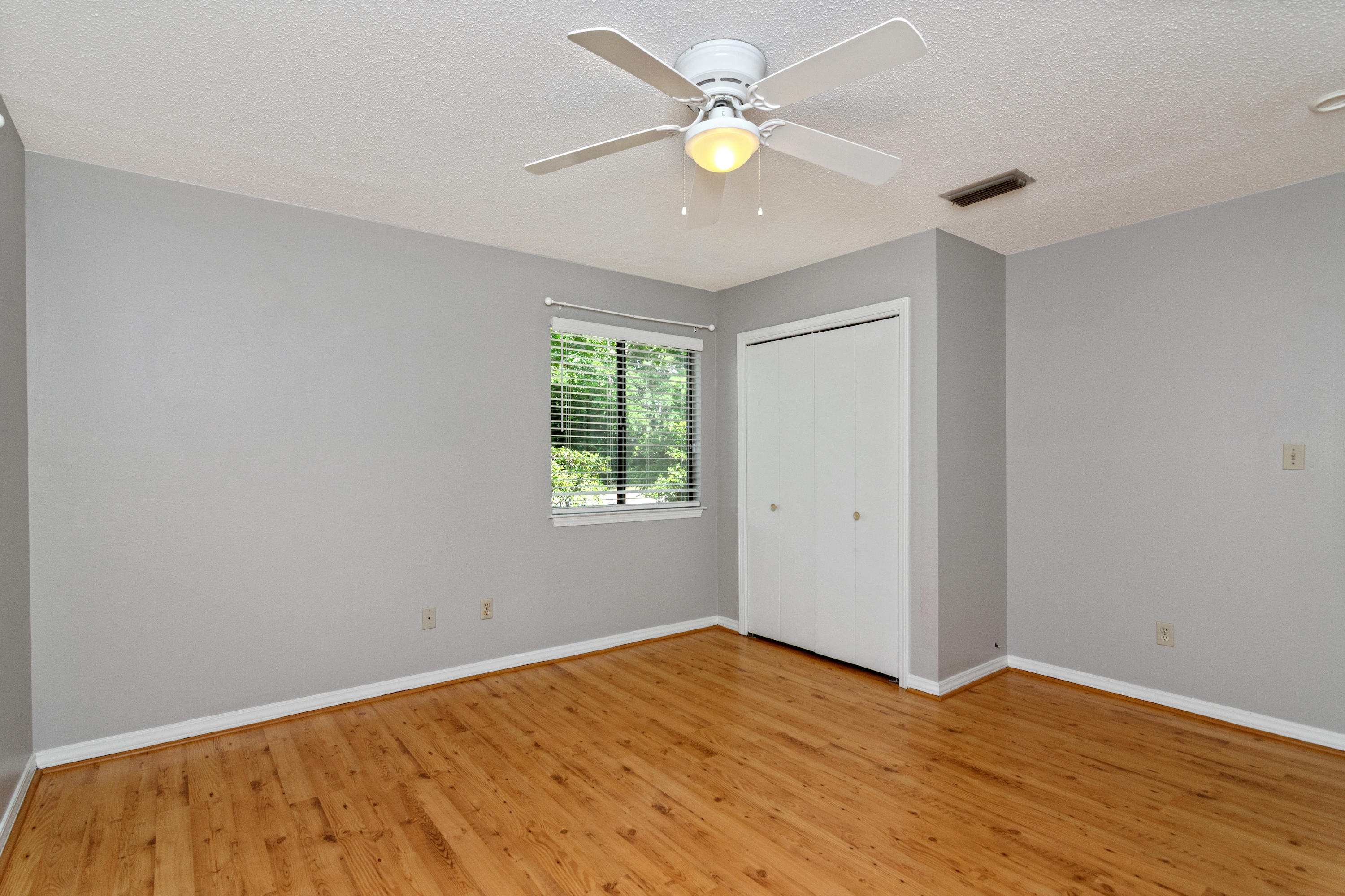 PINEWOOD ESTATES 2 - Residential