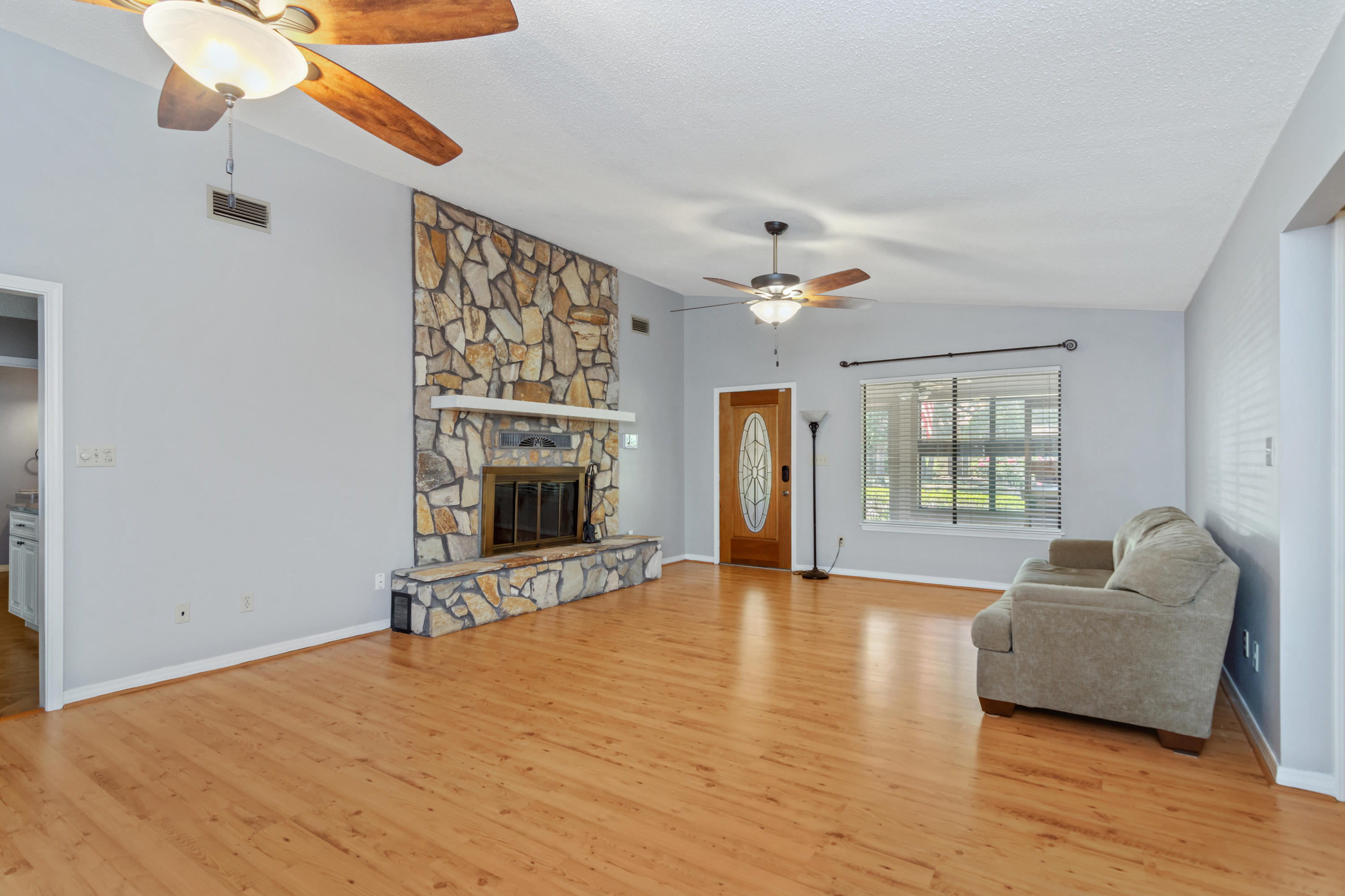 PINEWOOD ESTATES 2 - Residential