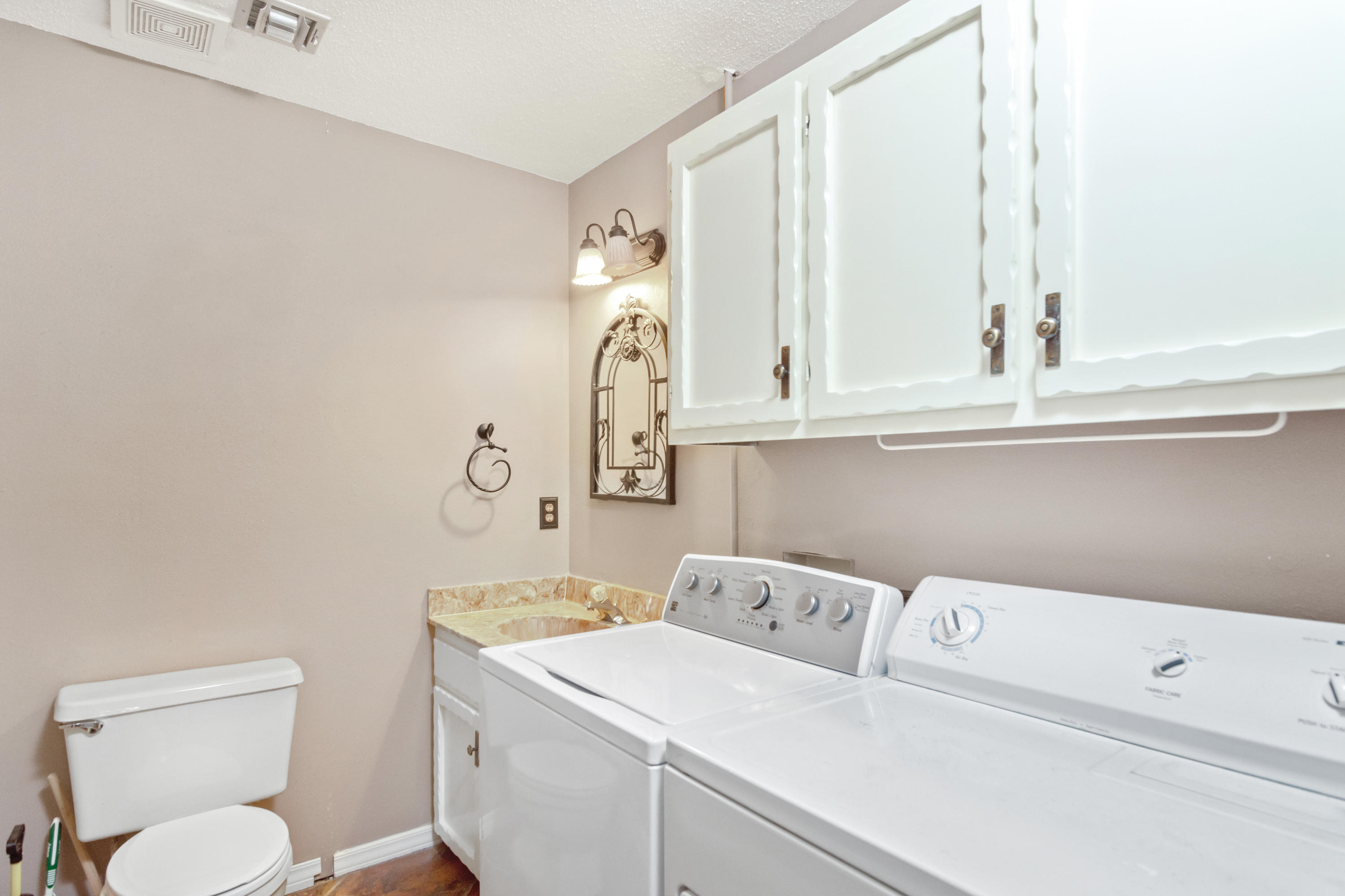 PINEWOOD ESTATES 2 - Residential