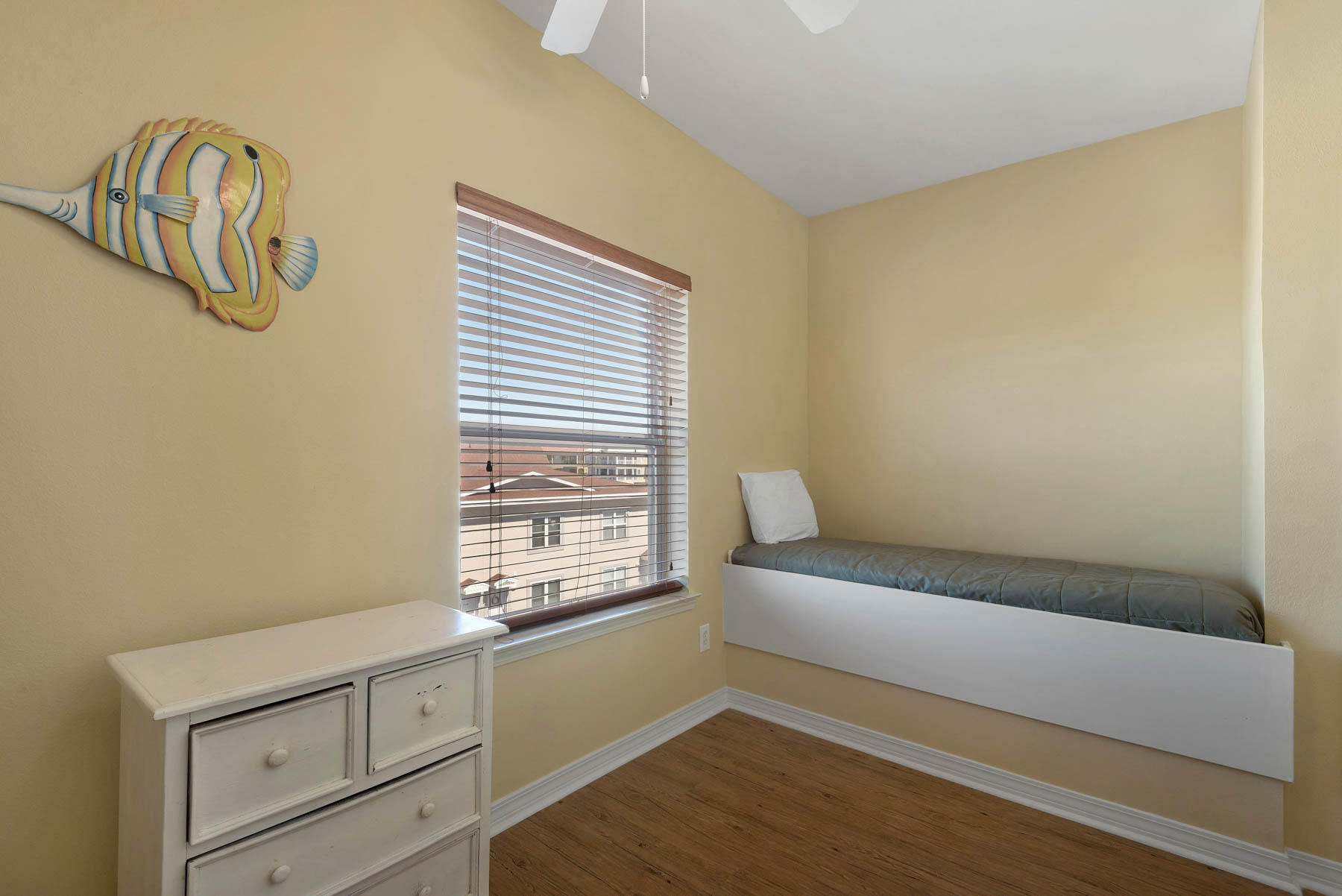 Royal Seaesta - Residential