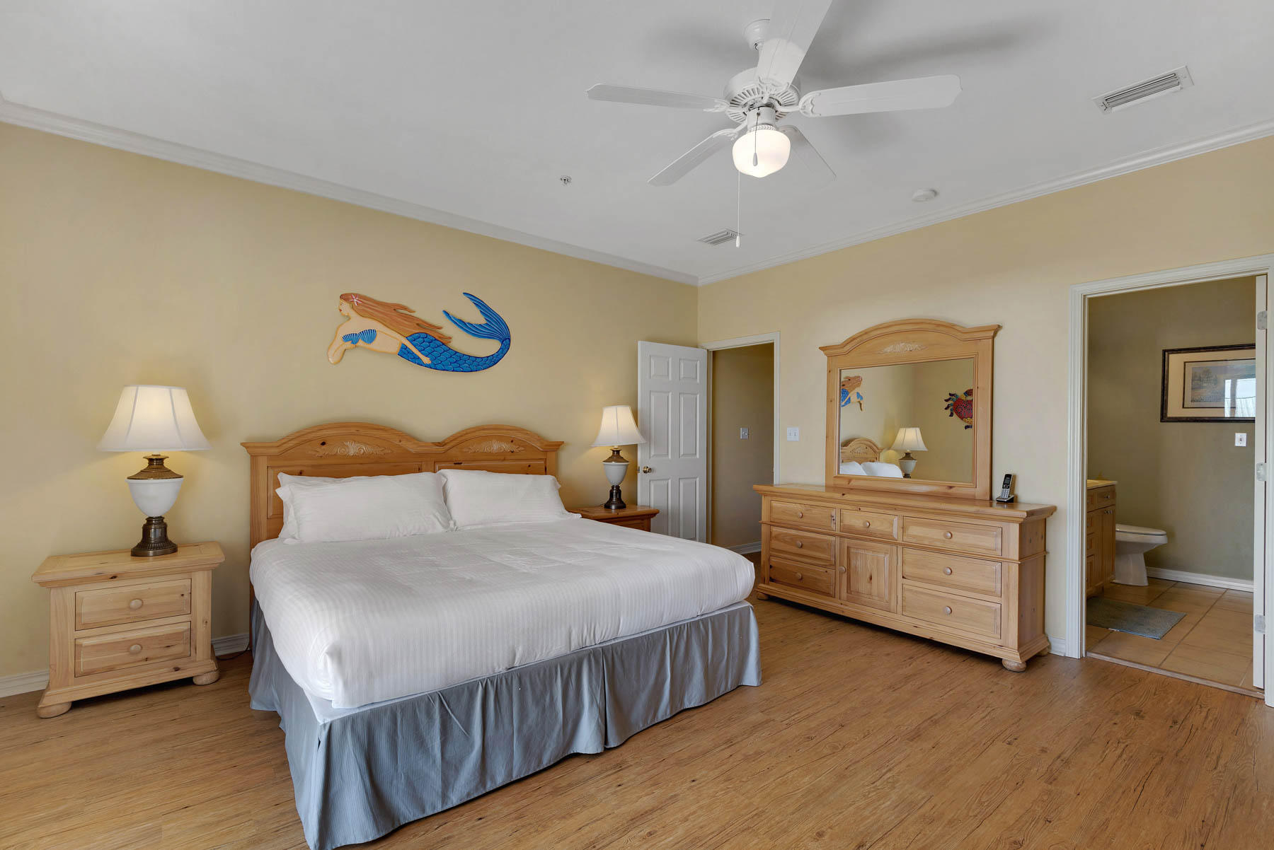 Royal Seaesta - Residential