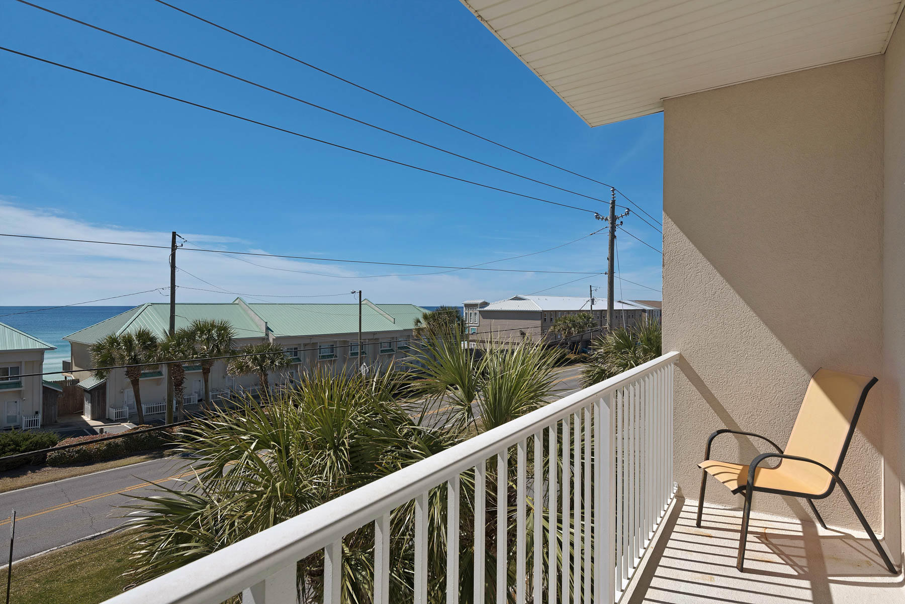 Royal Seaesta - Residential