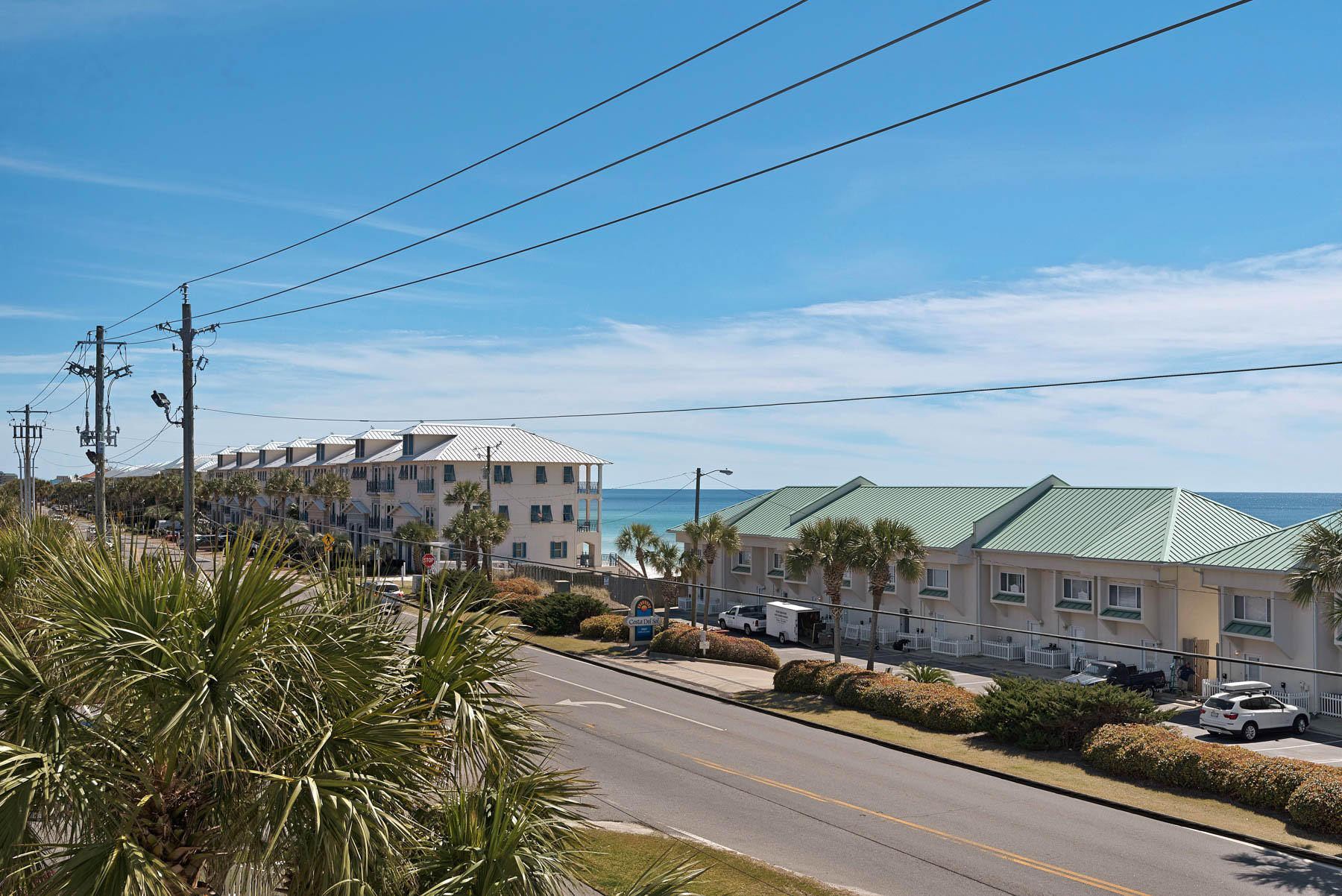 Royal Seaesta - Residential