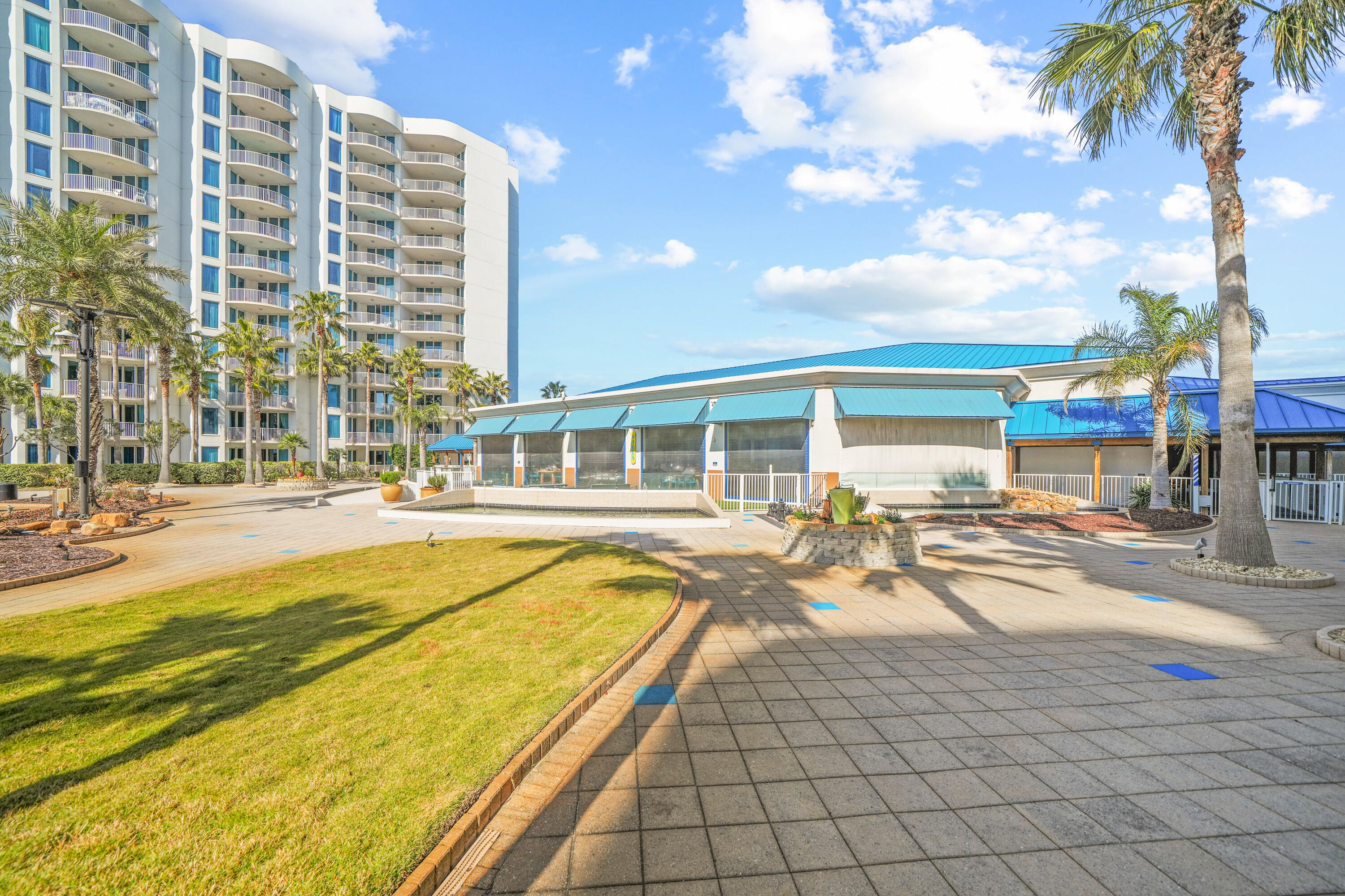 THE PALMS OF DESTIN - Residential